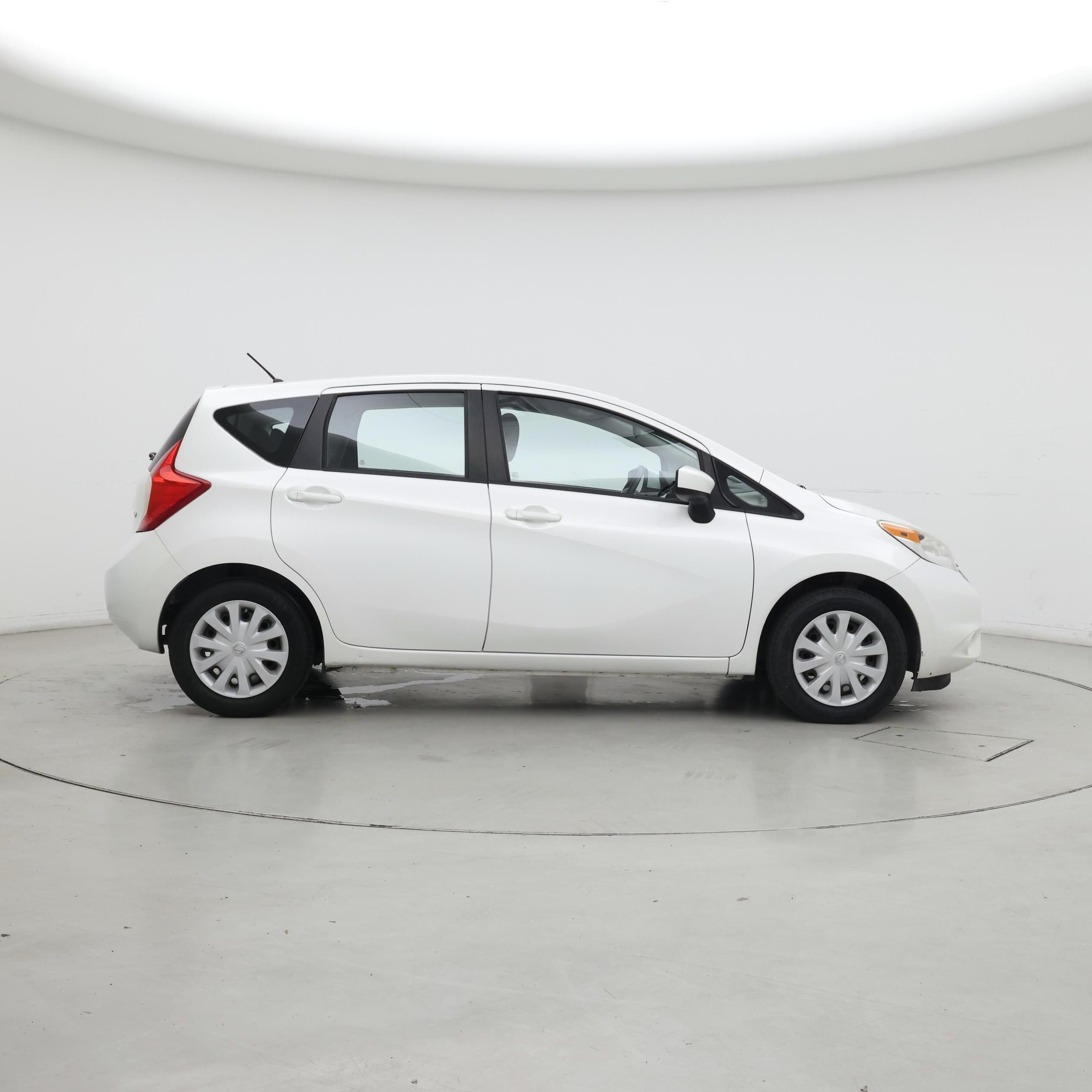 Thumbnail: 2015 Nissan Versa Note - 7