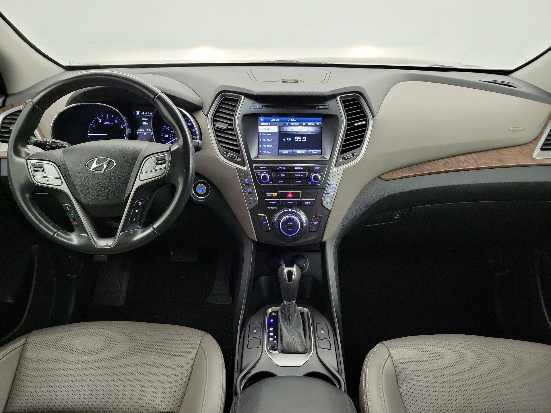 Thumbnail: 2017 Hyundai Santa Fe - 9