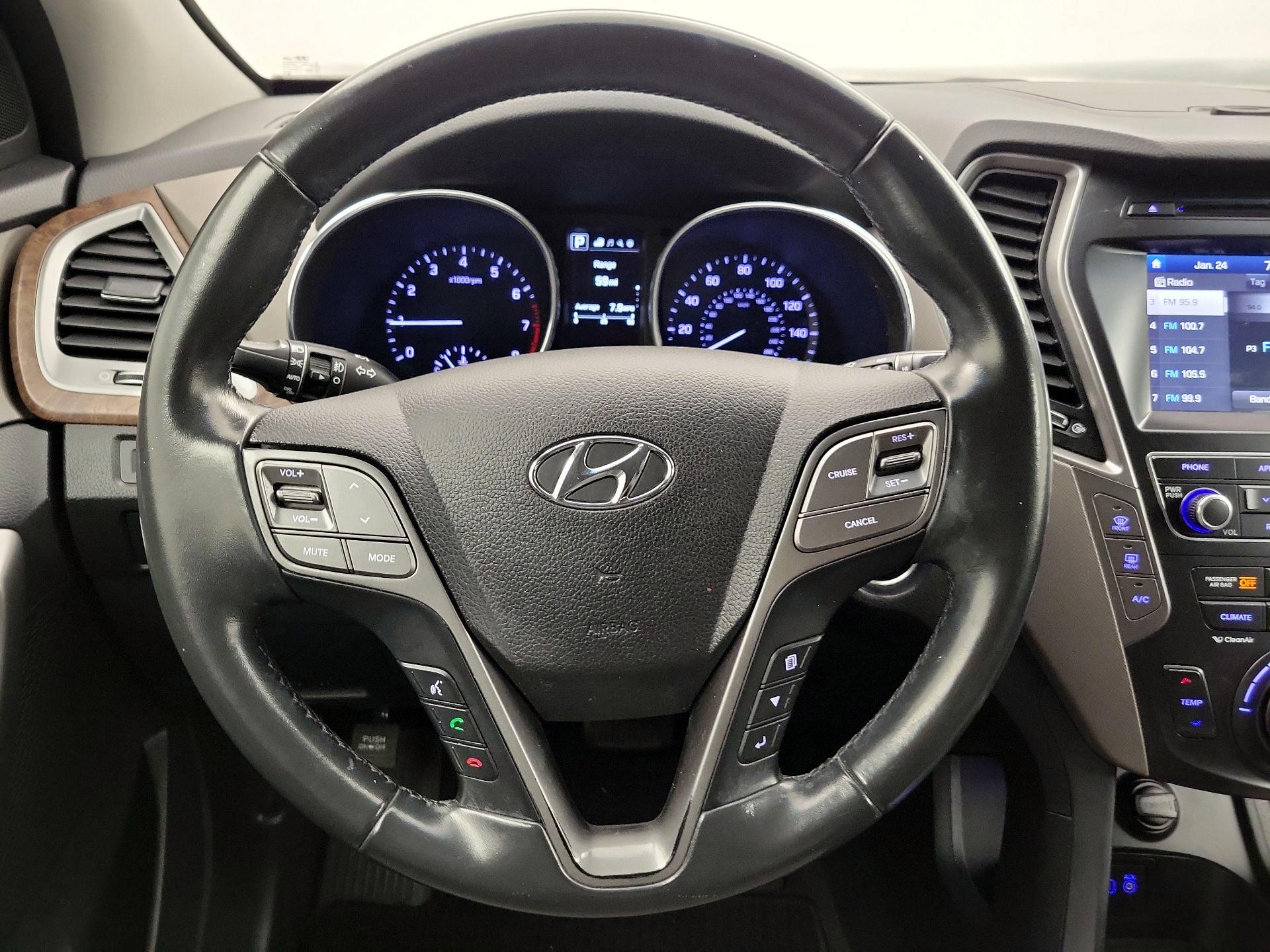 Thumbnail: 2017 Hyundai Santa Fe - 10