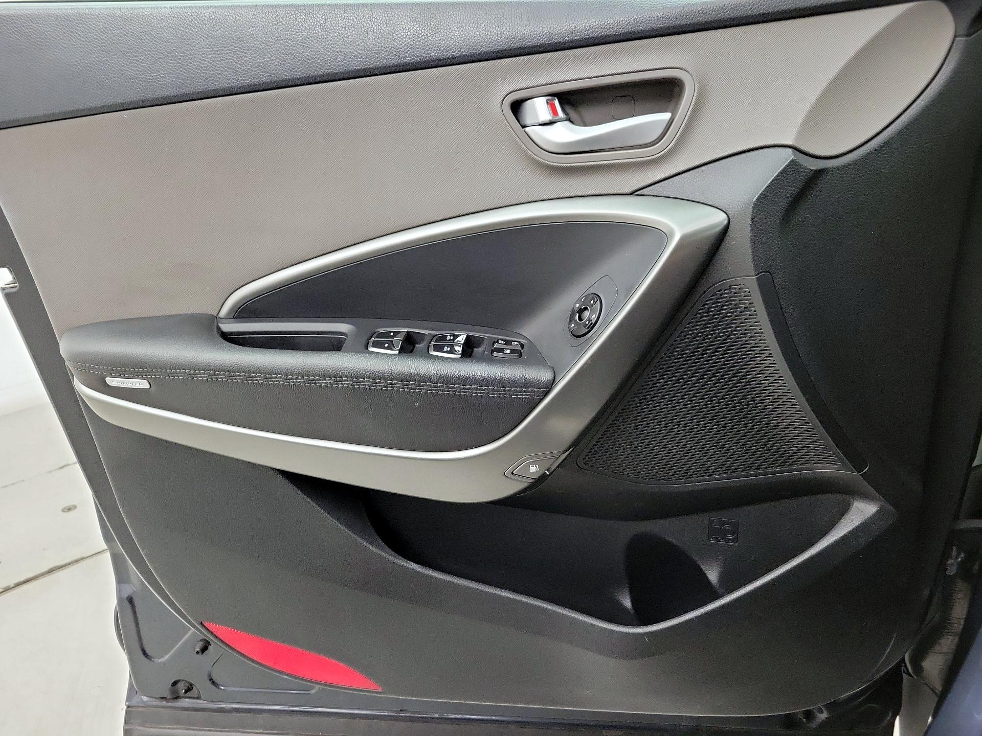 Thumbnail: 2017 Hyundai Santa Fe - 12