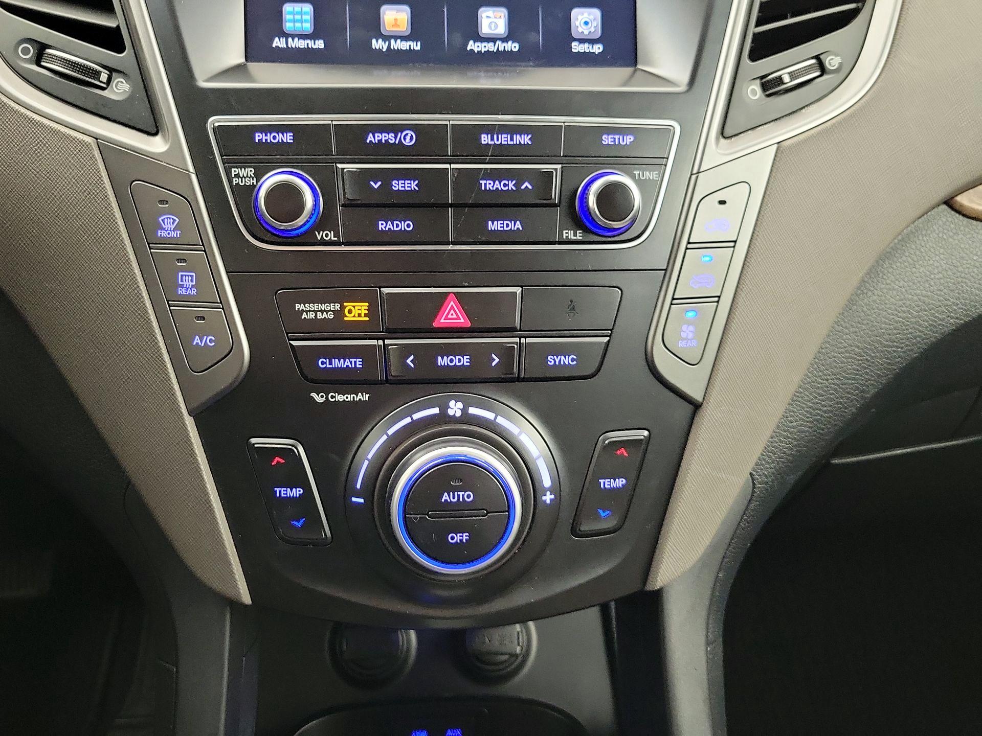 Thumbnail: 2017 Hyundai Santa Fe - 16