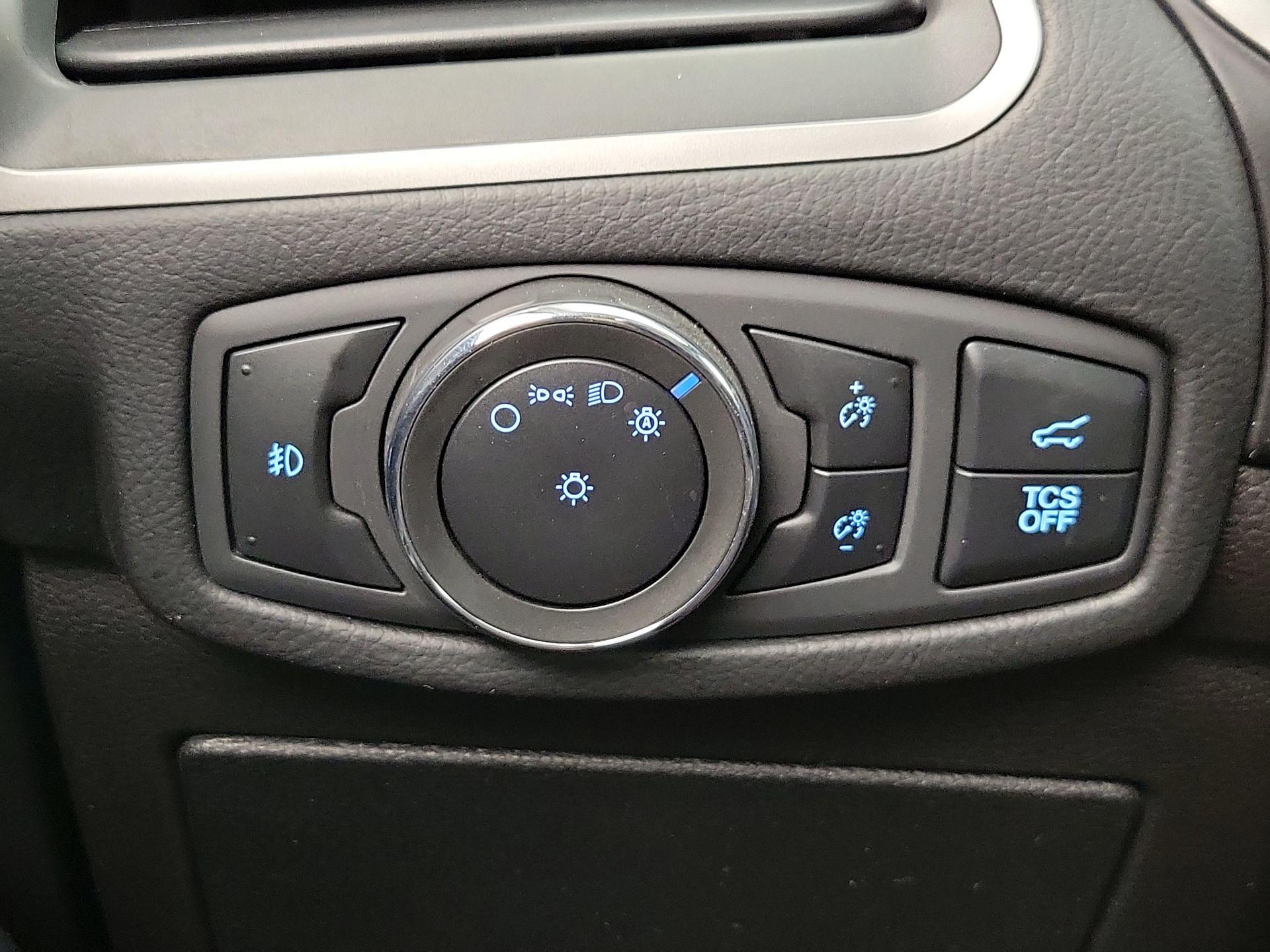 Thumbnail: 2020 Ford Edge - 13