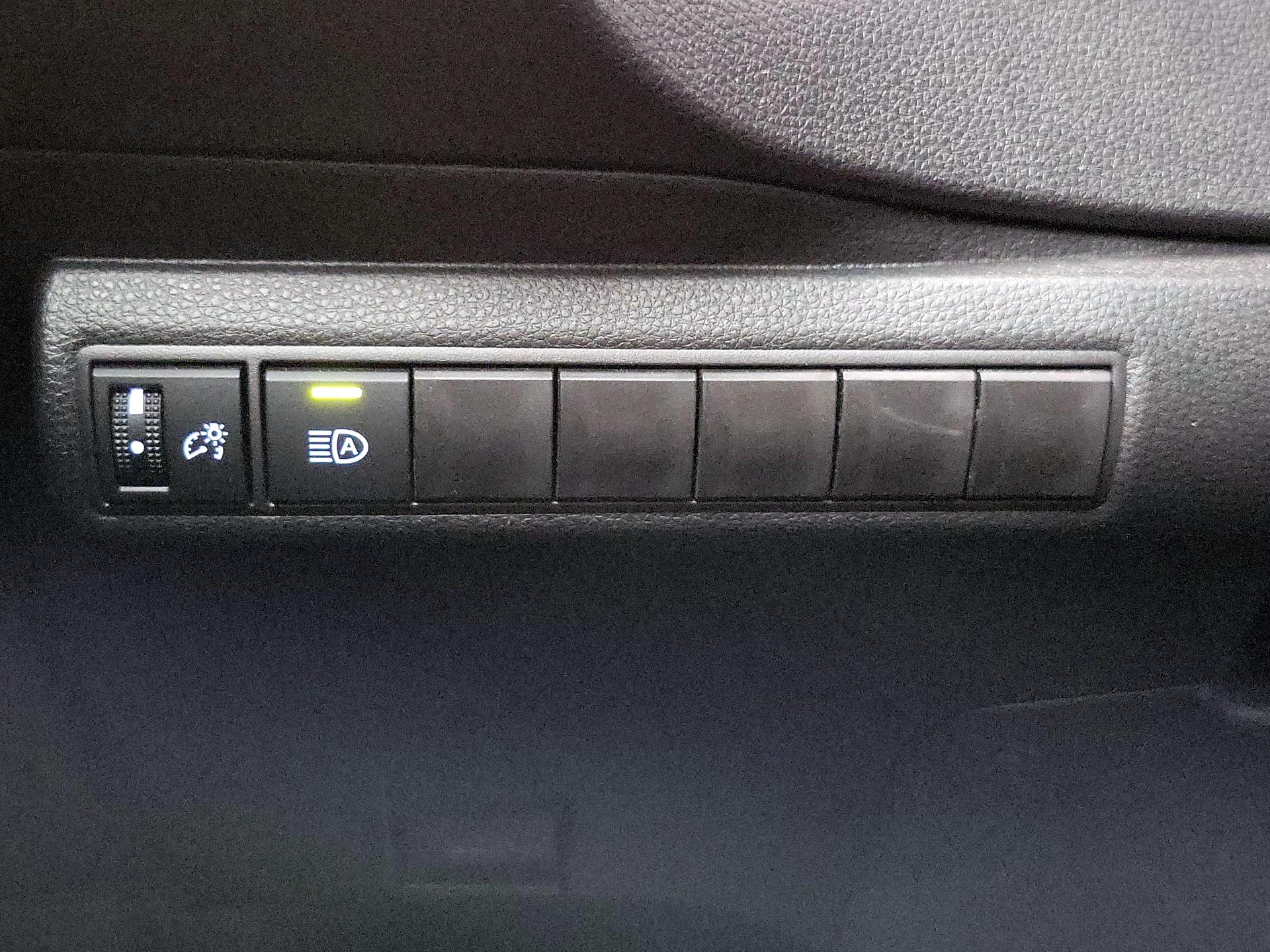 Thumbnail: 2025 Toyota Corolla - 13