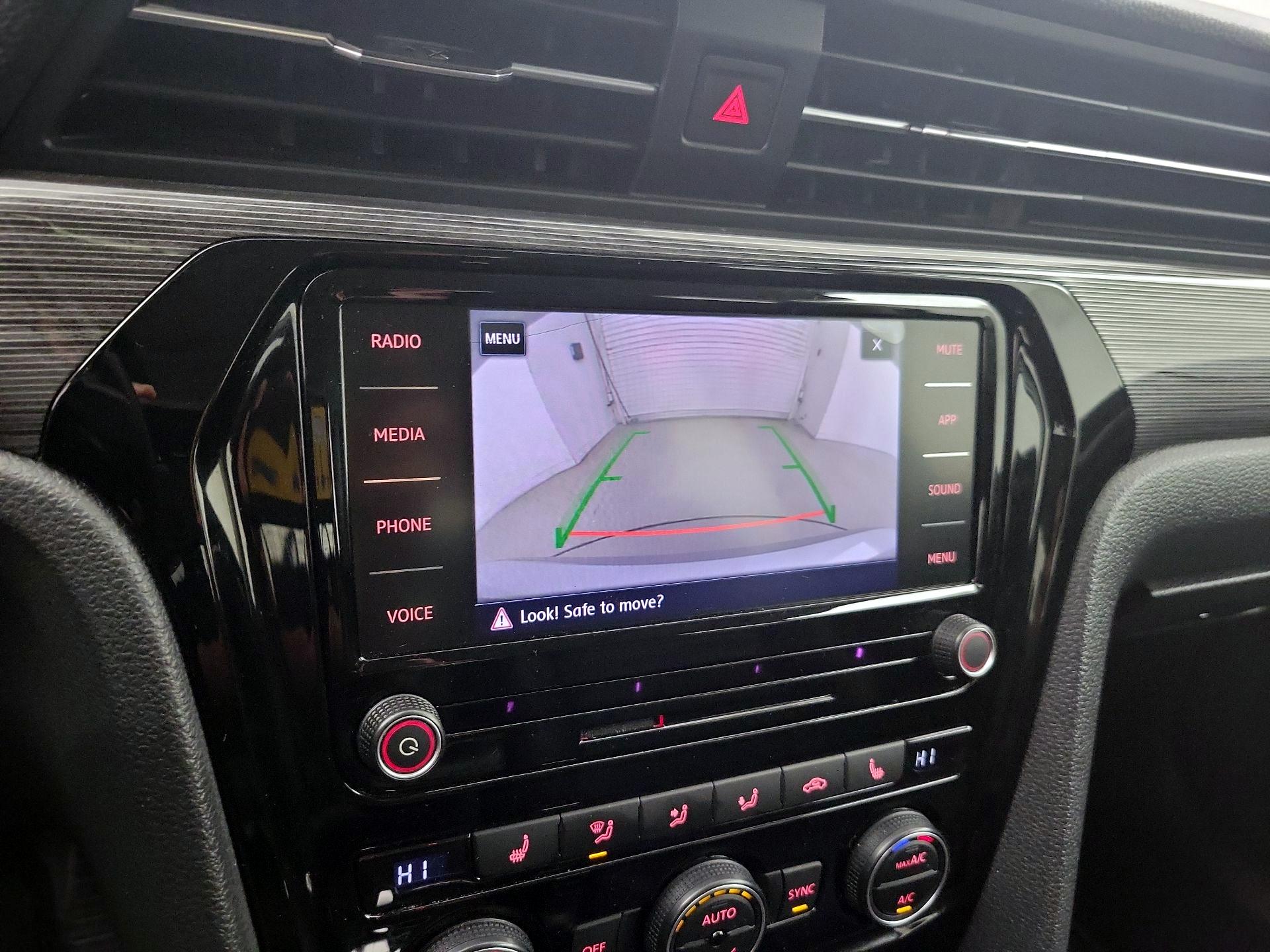 Thumbnail: 2020 Volkswagen Passat - 14