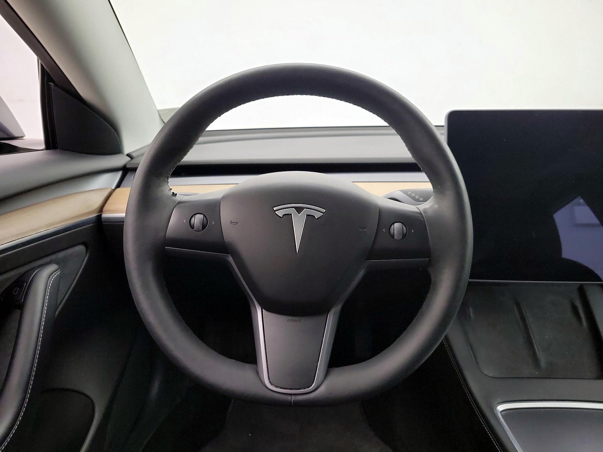 Thumbnail: 2022 Tesla Model 3 - 10