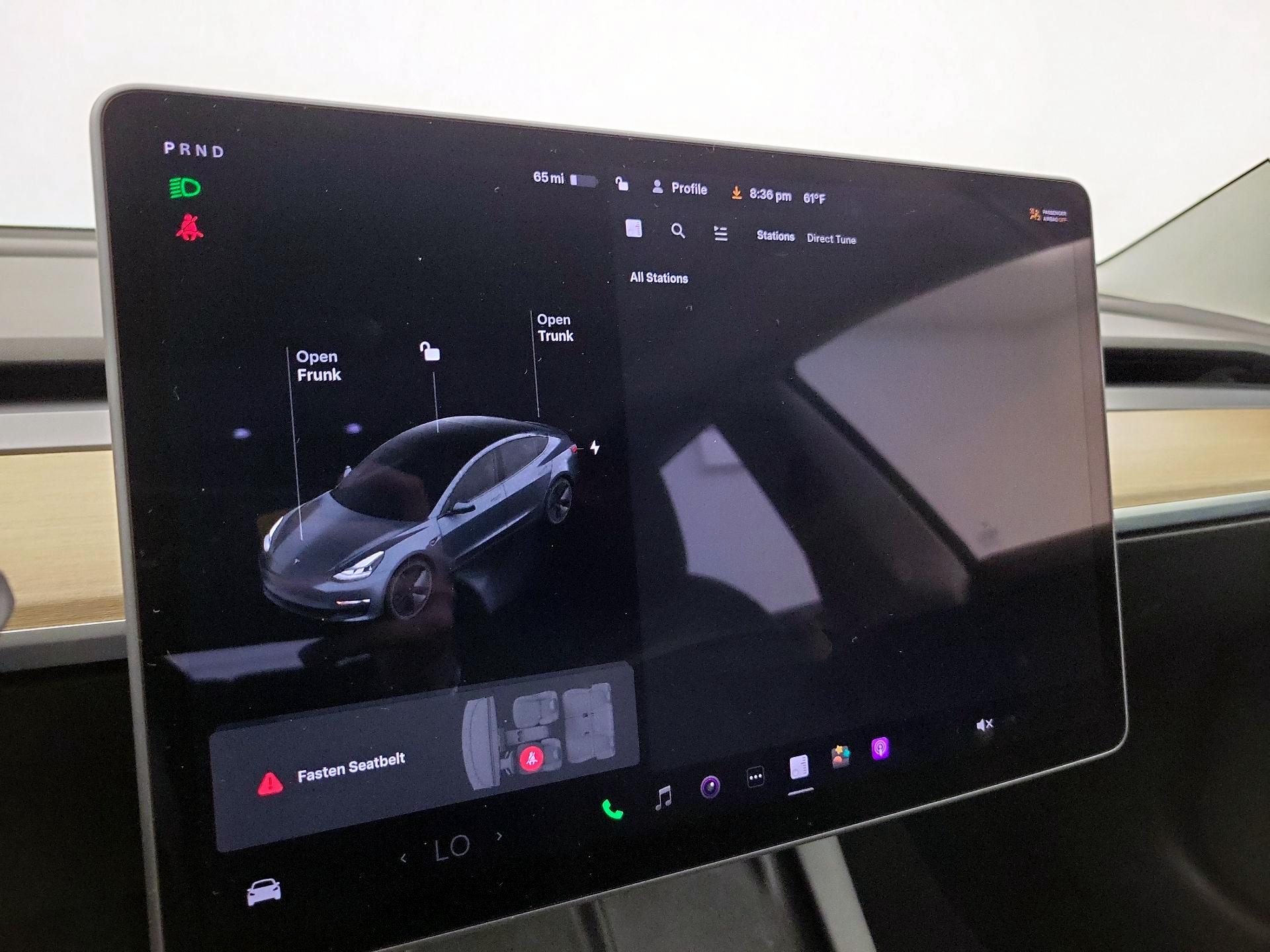 Thumbnail: 2022 Tesla Model 3 - 15