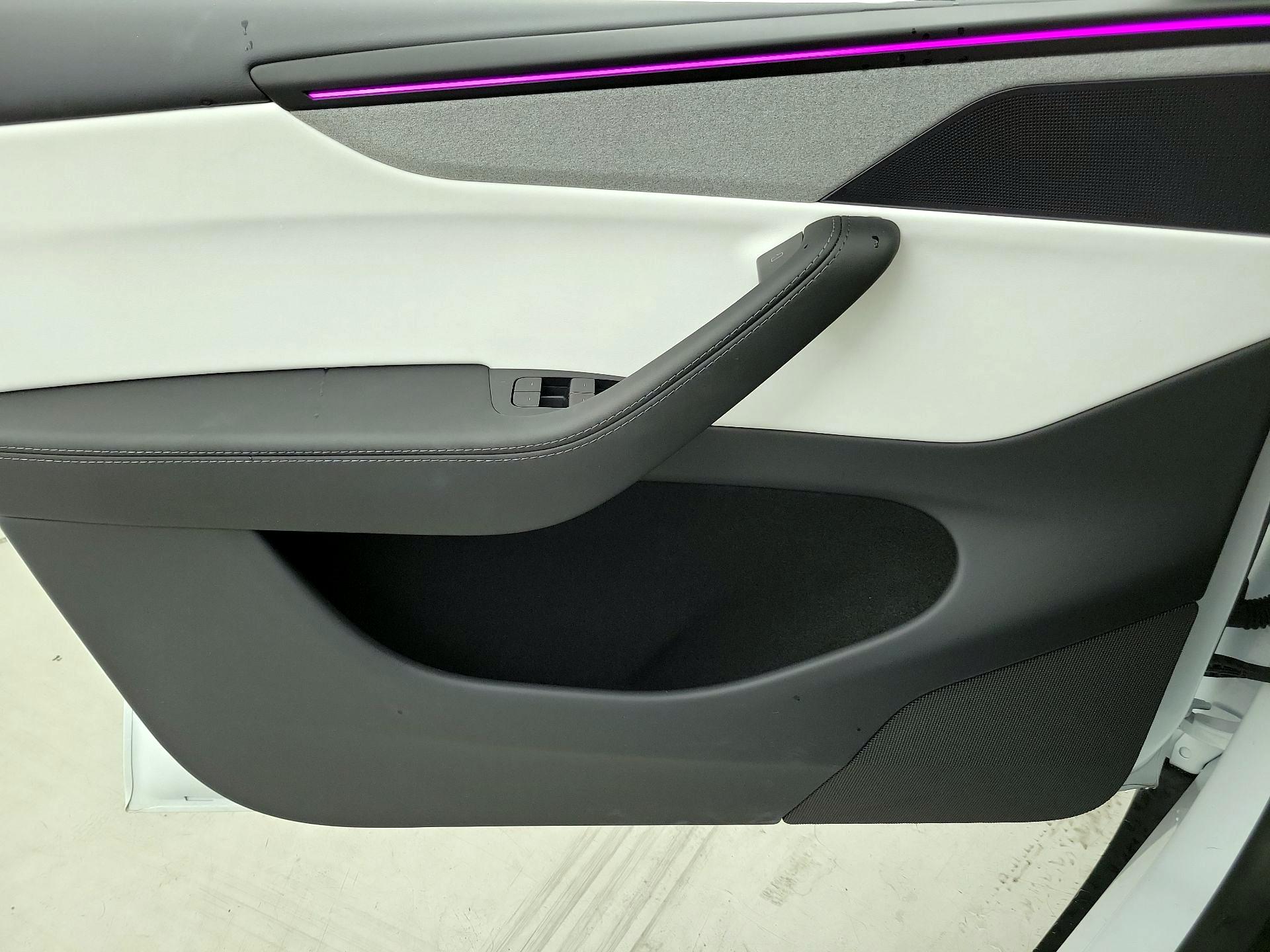 Thumbnail: 2026 Tesla Model Y - 12