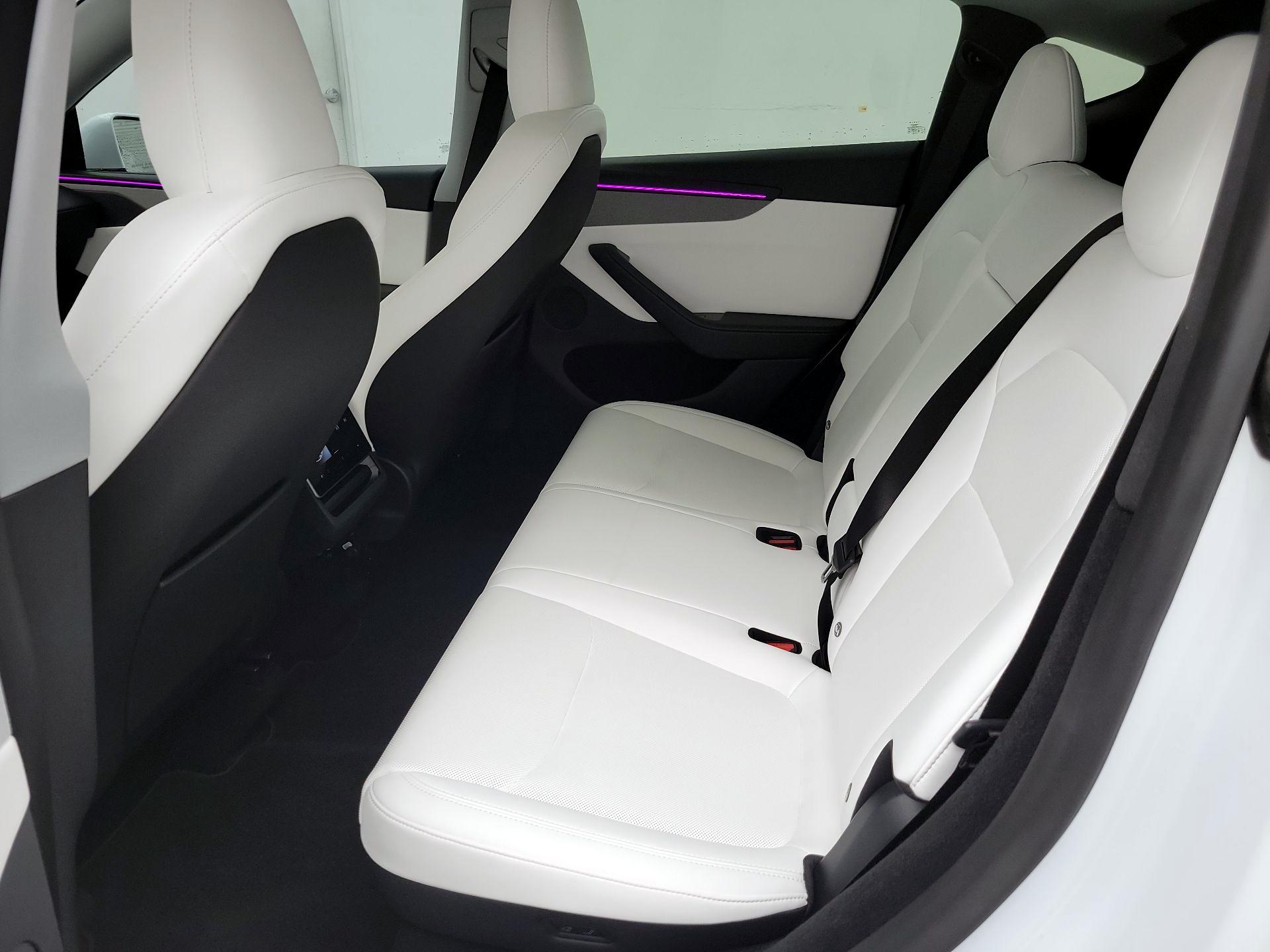 Thumbnail: 2026 Tesla Model Y - 17