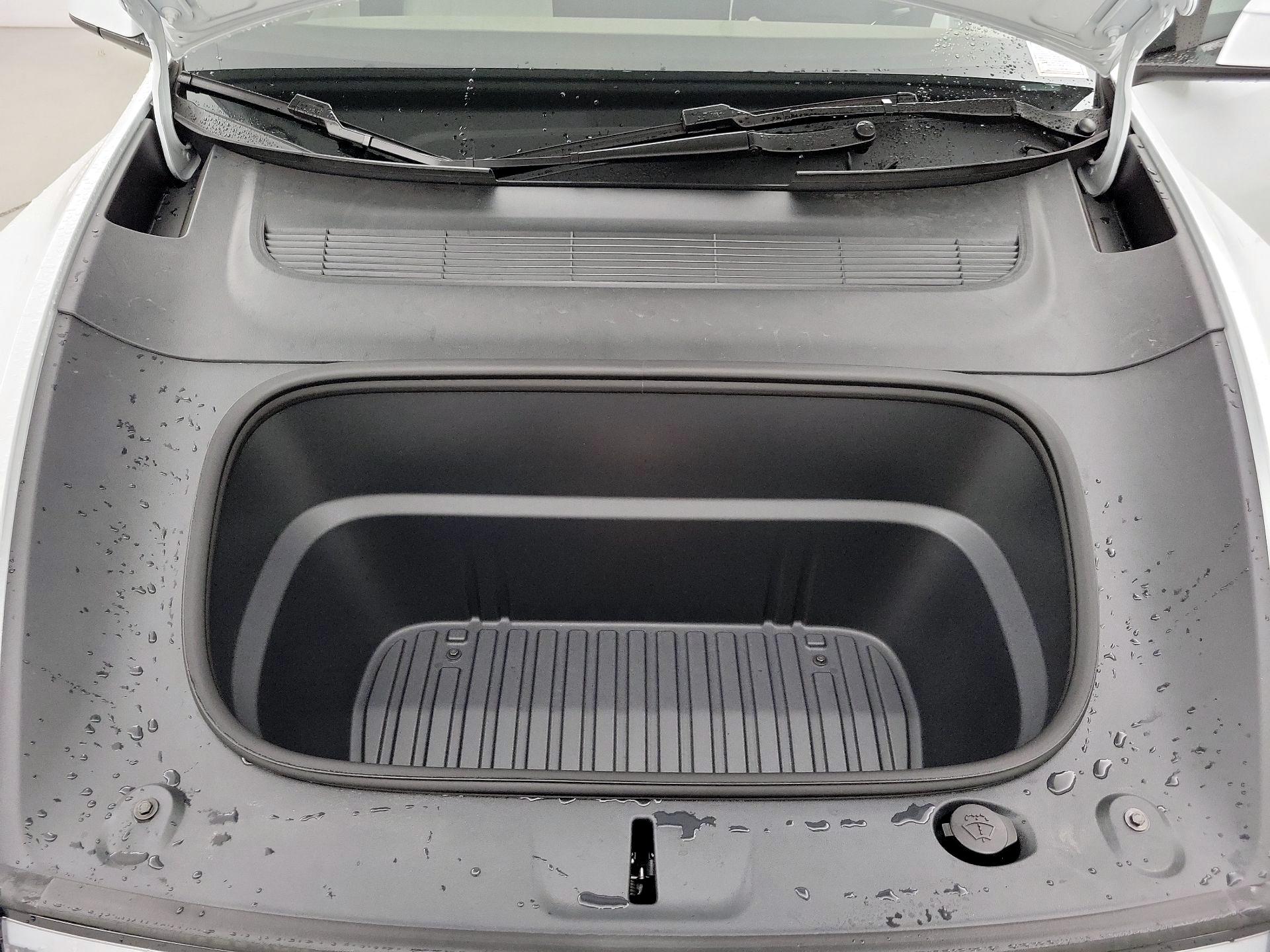 Thumbnail: 2026 Tesla Model Y - 19