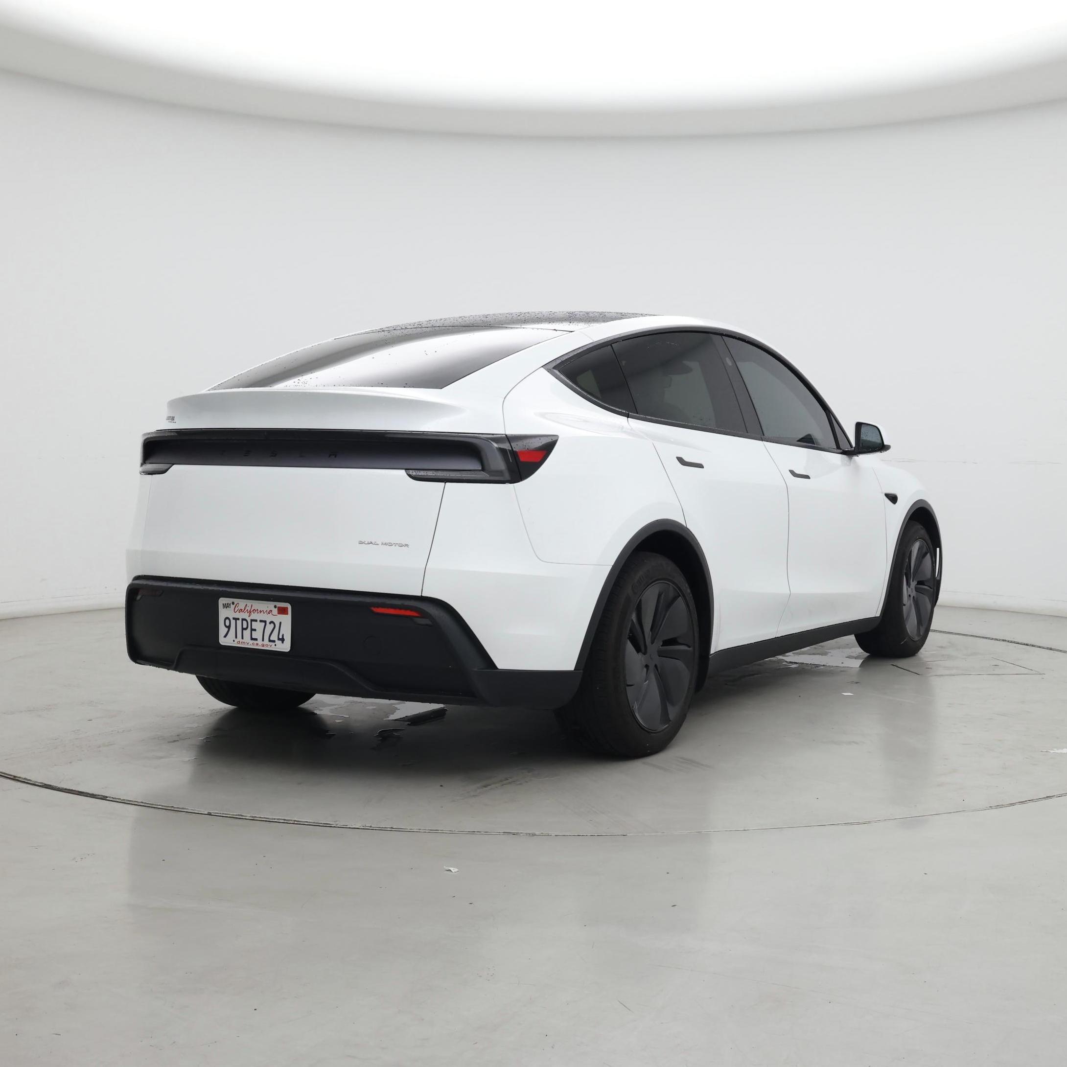 Thumbnail: 2026 Tesla Model Y - 8