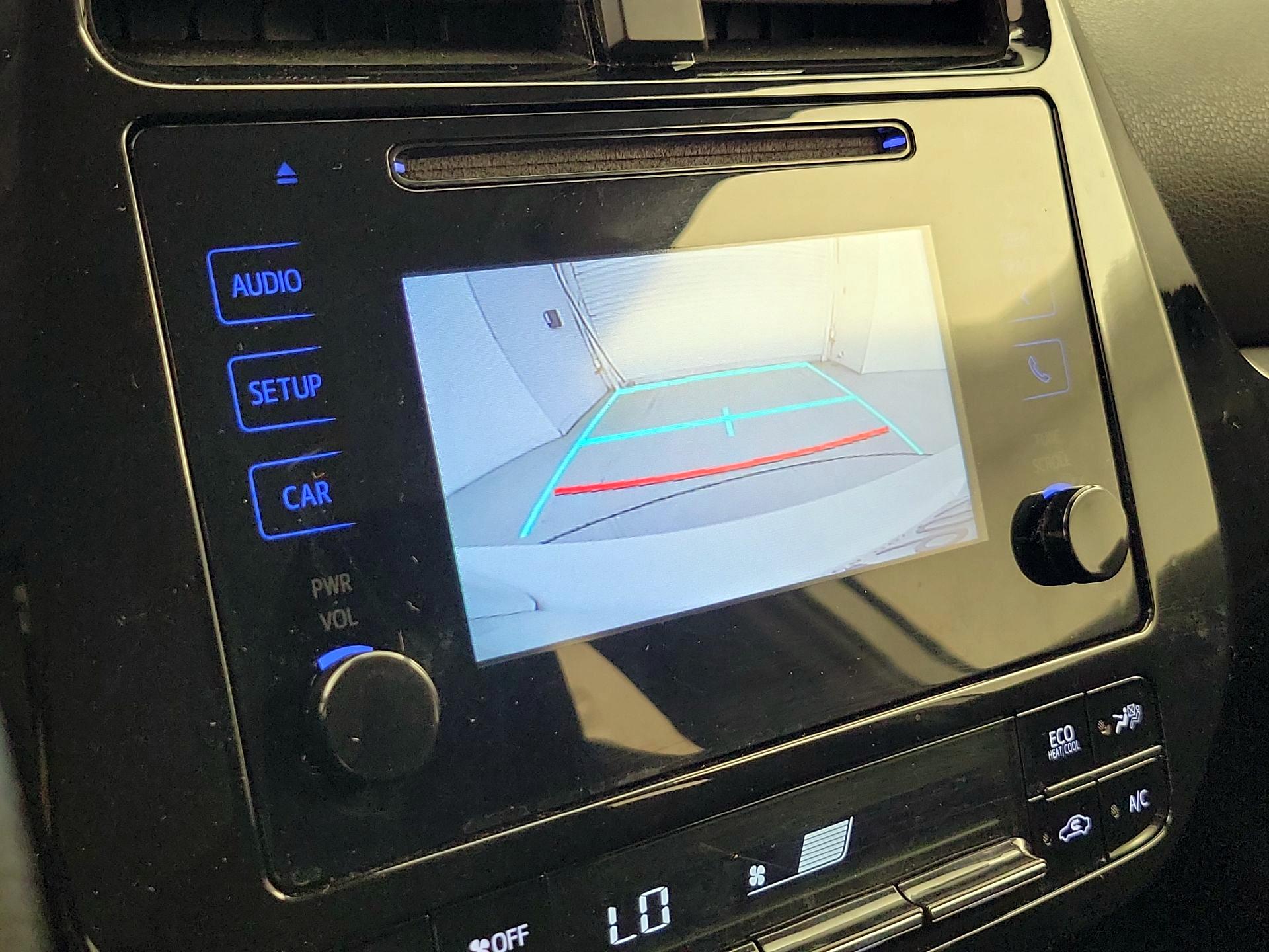 Thumbnail: 2019 Toyota Prius - 14