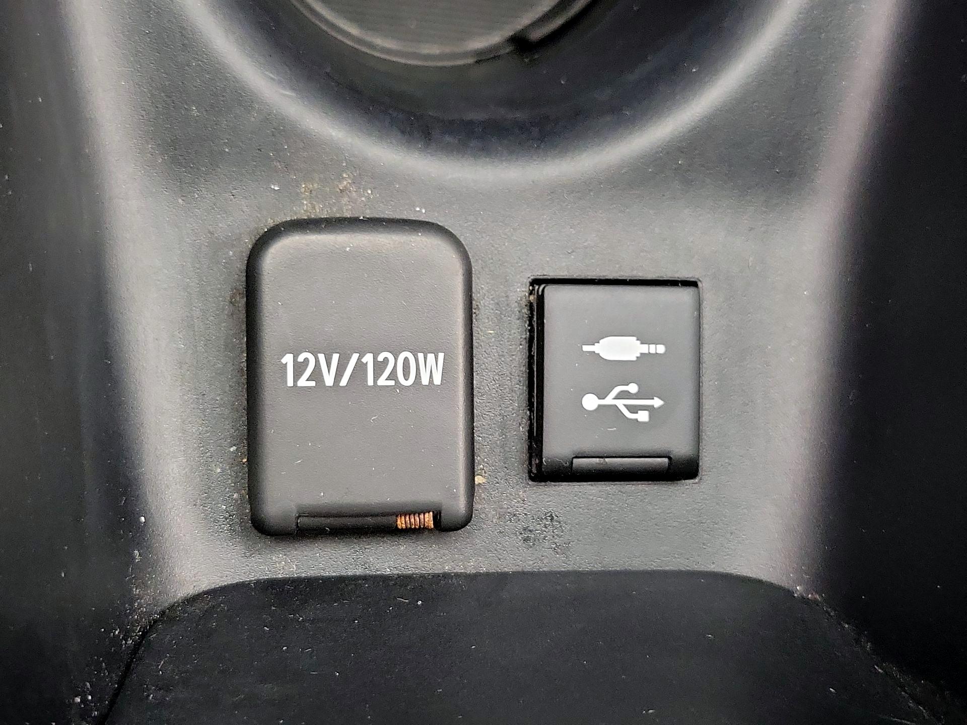 Thumbnail: 2019 Toyota Prius - 18