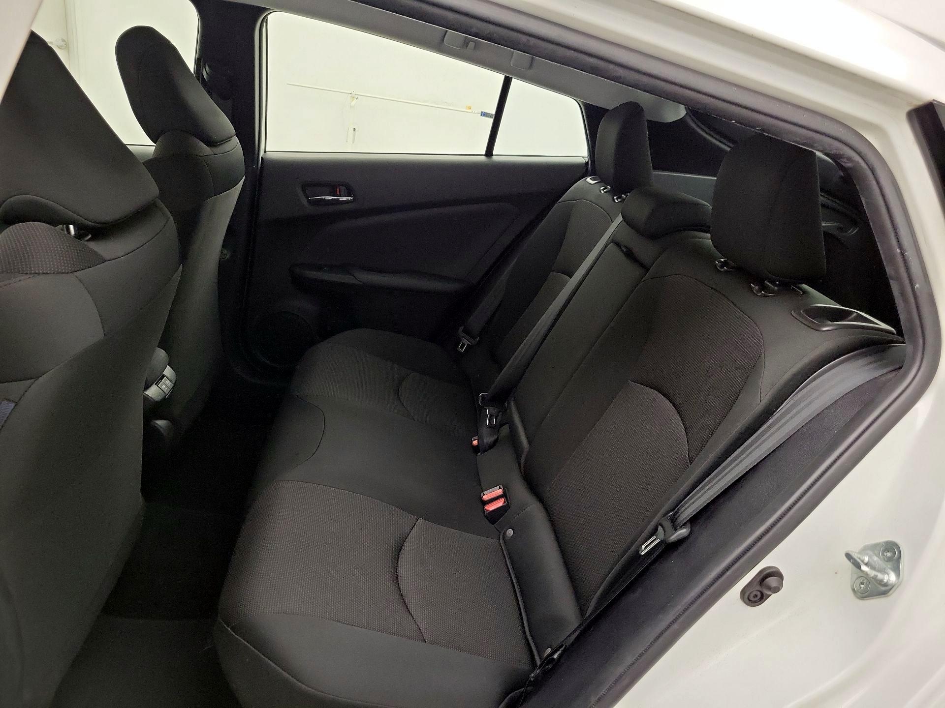 Thumbnail: 2019 Toyota Prius - 19