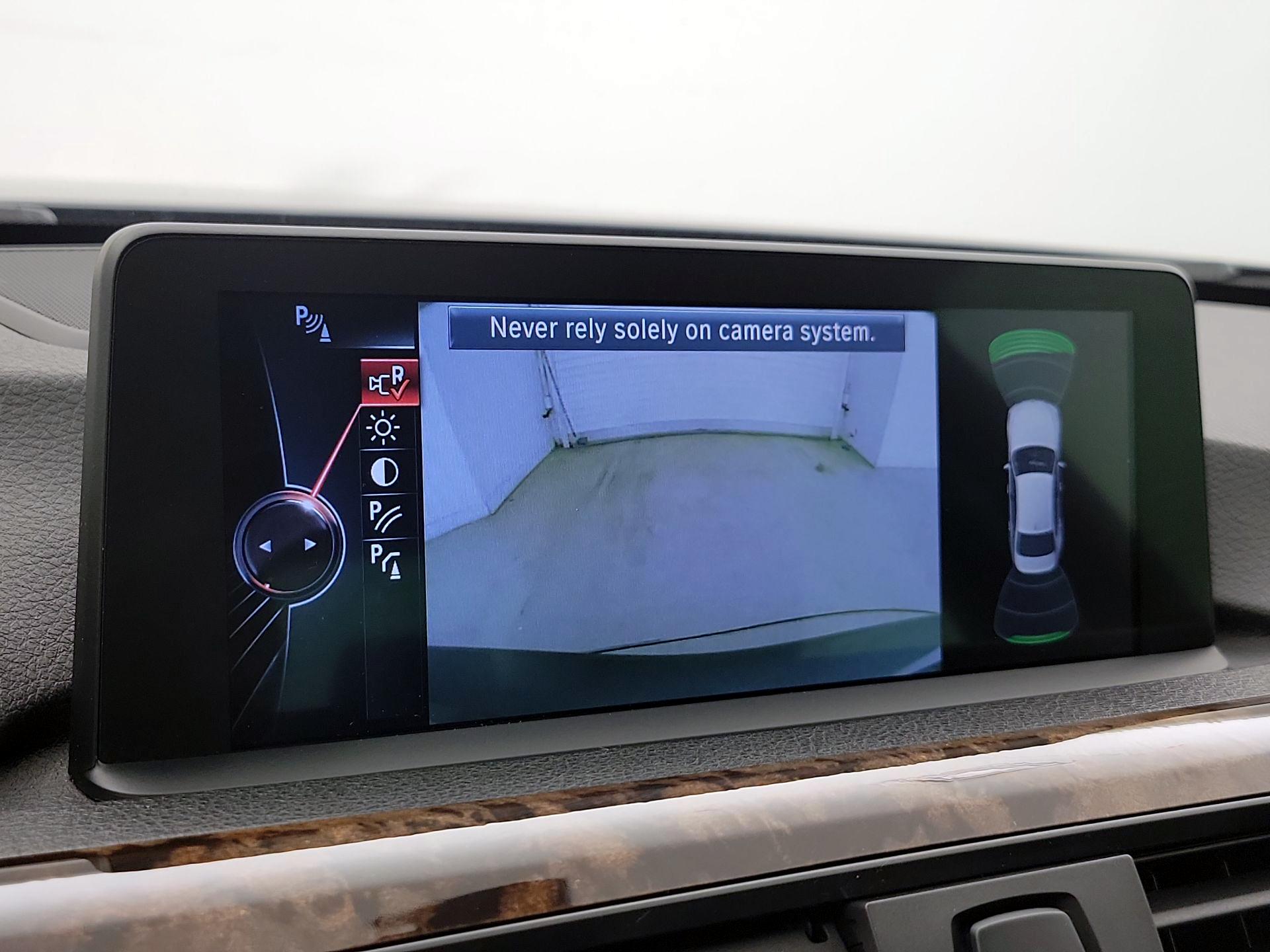 Thumbnail: 2015 BMW 3 Series - 15