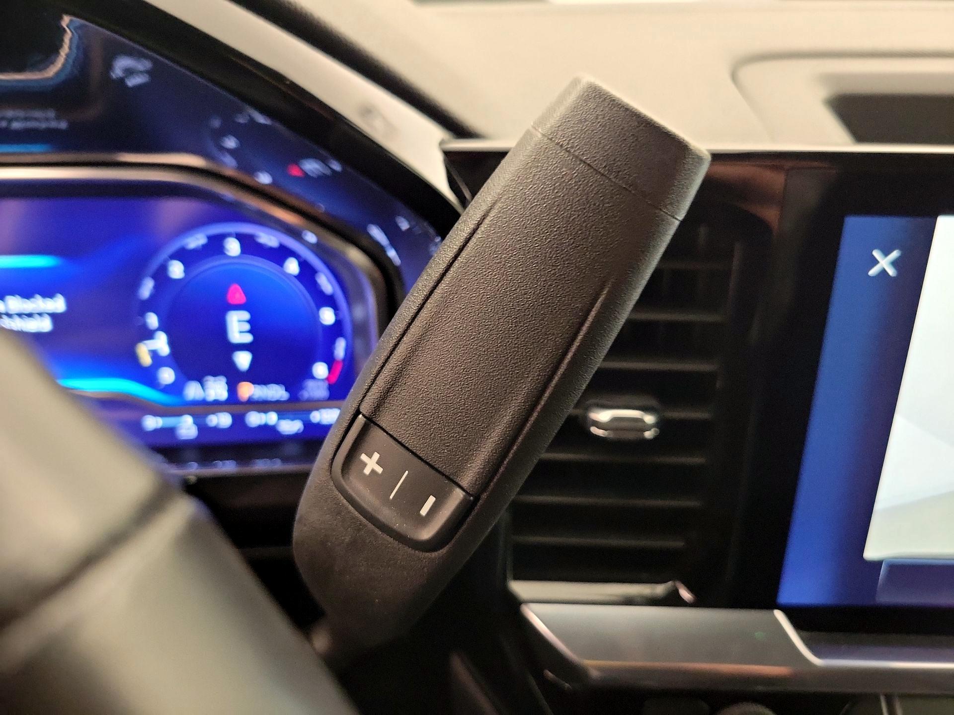 Thumbnail: 2023 Chevrolet Silverado 1500 - 17