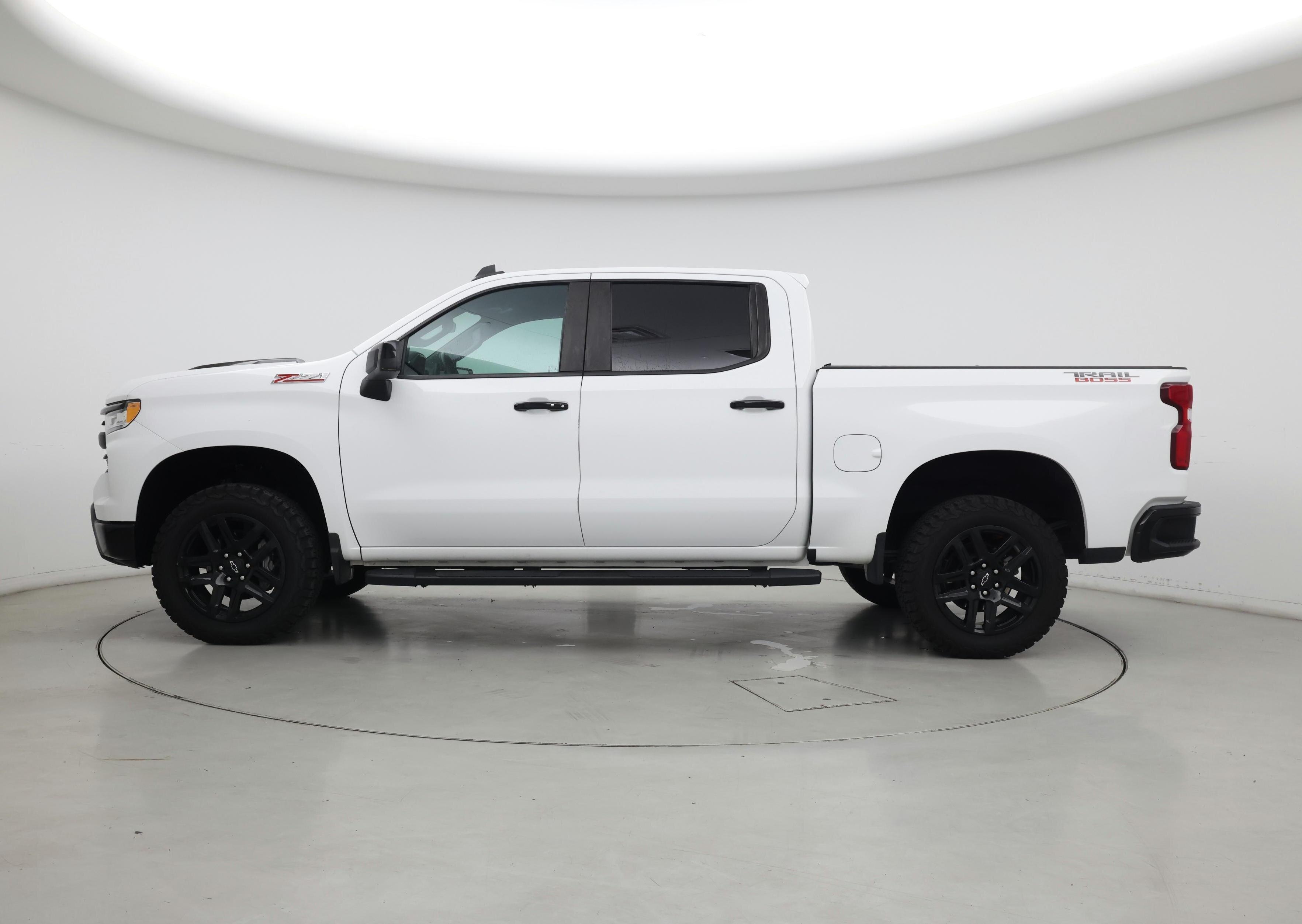Thumbnail: 2023 Chevrolet Silverado 1500 - 3