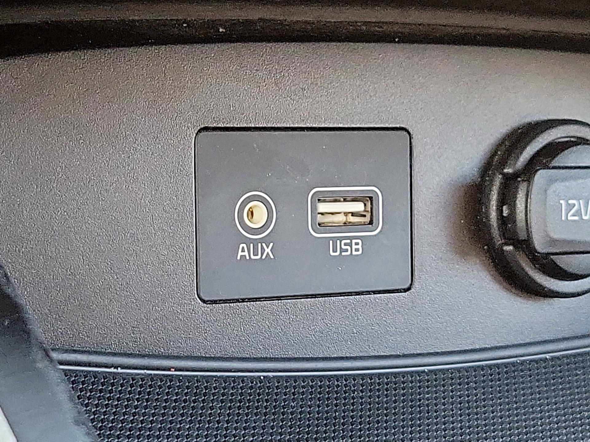 Thumbnail: 2019 Kia Sedona - 18