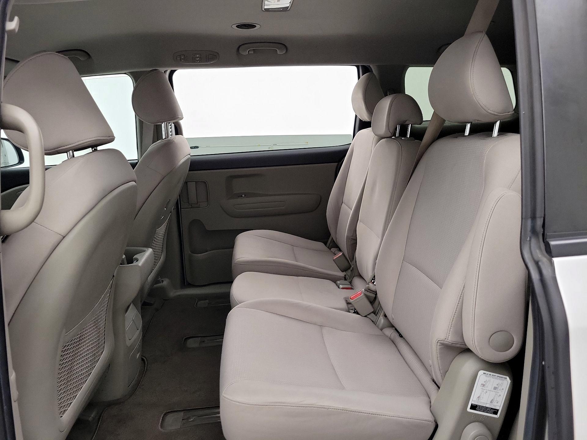 Thumbnail: 2019 Kia Sedona - 19