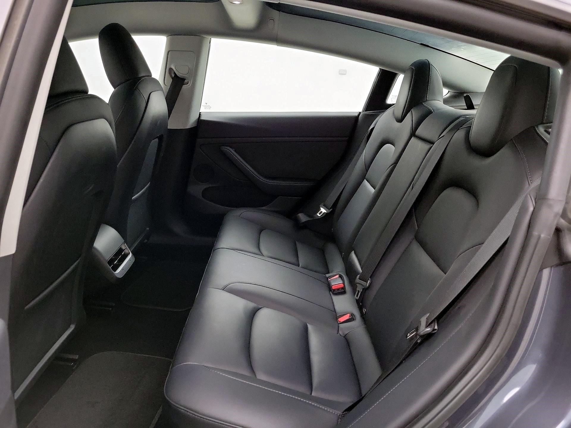 Thumbnail: 2023 Tesla Model 3 - 20