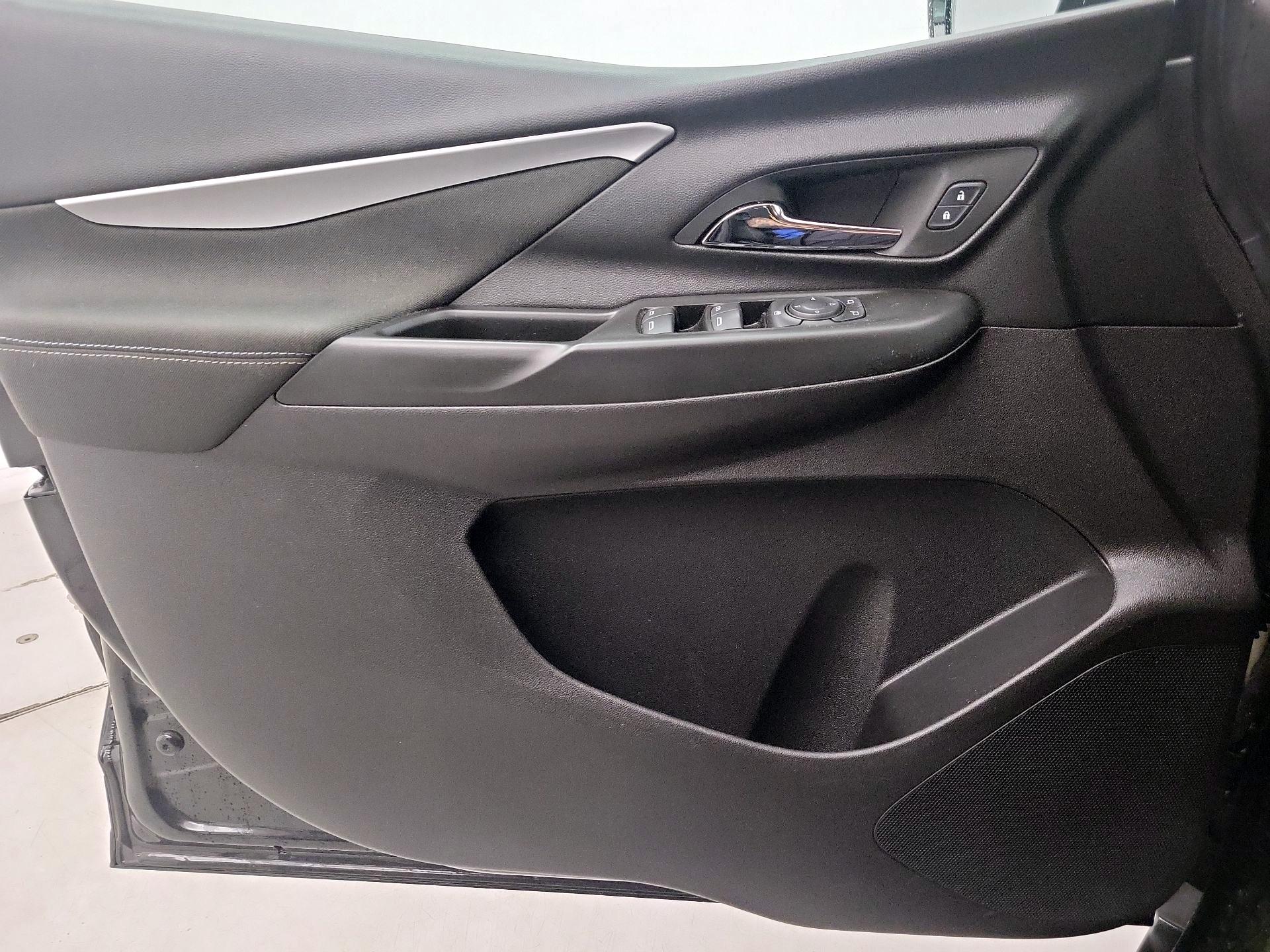 Thumbnail: 2023 Chevrolet Bolt EV - 12