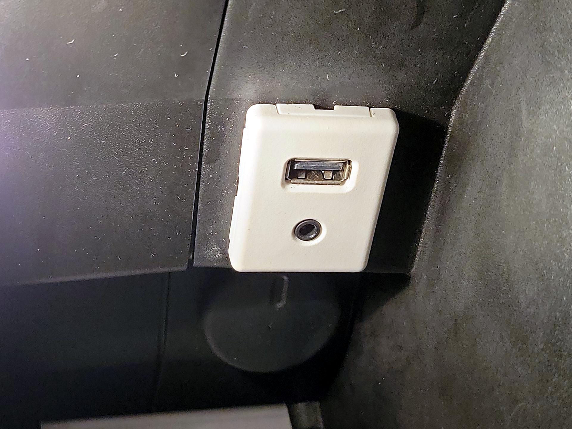 Thumbnail: 2017 GMC Terrain - 18