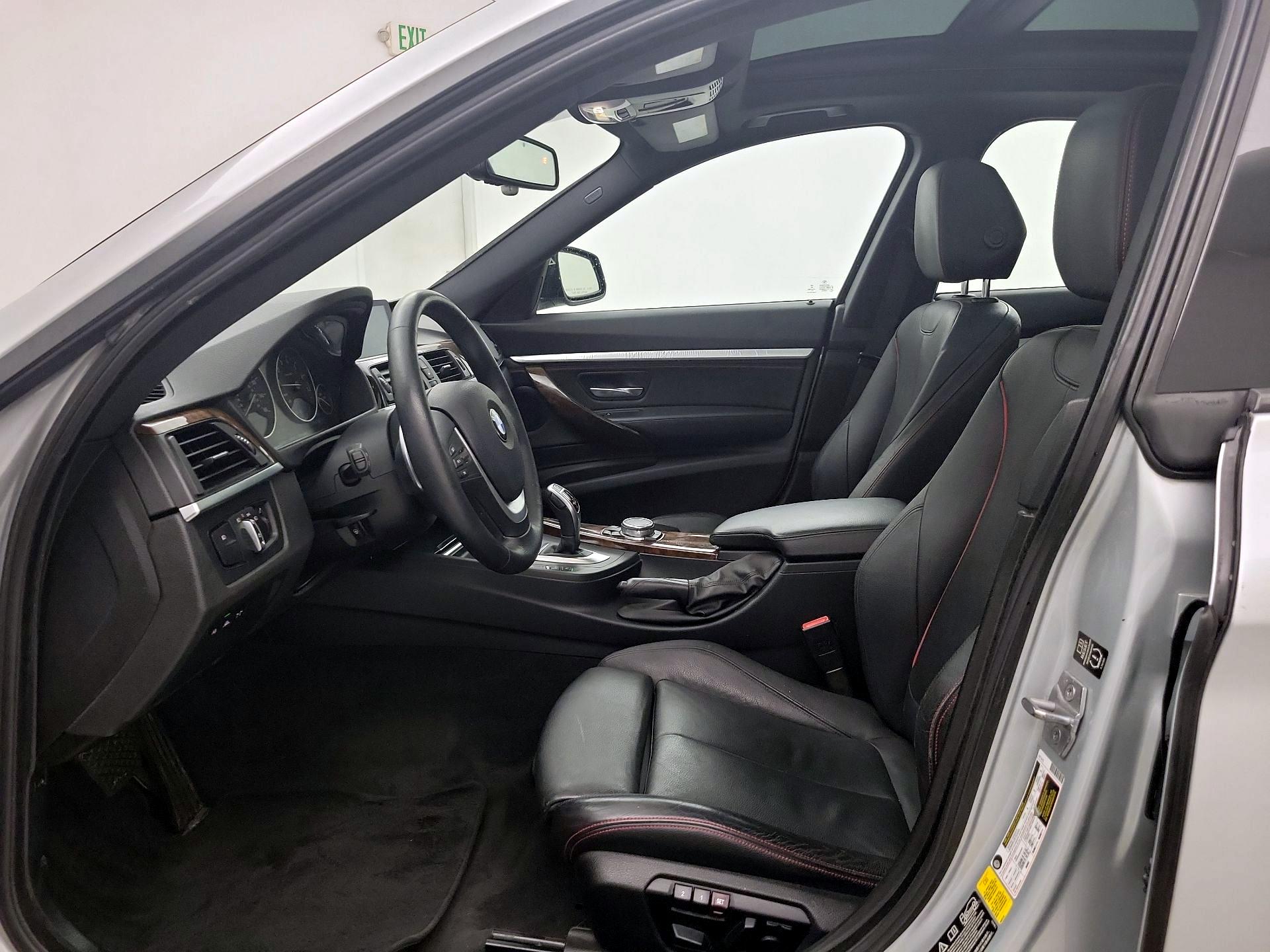 Thumbnail: 2015 BMW 3 Series - 11