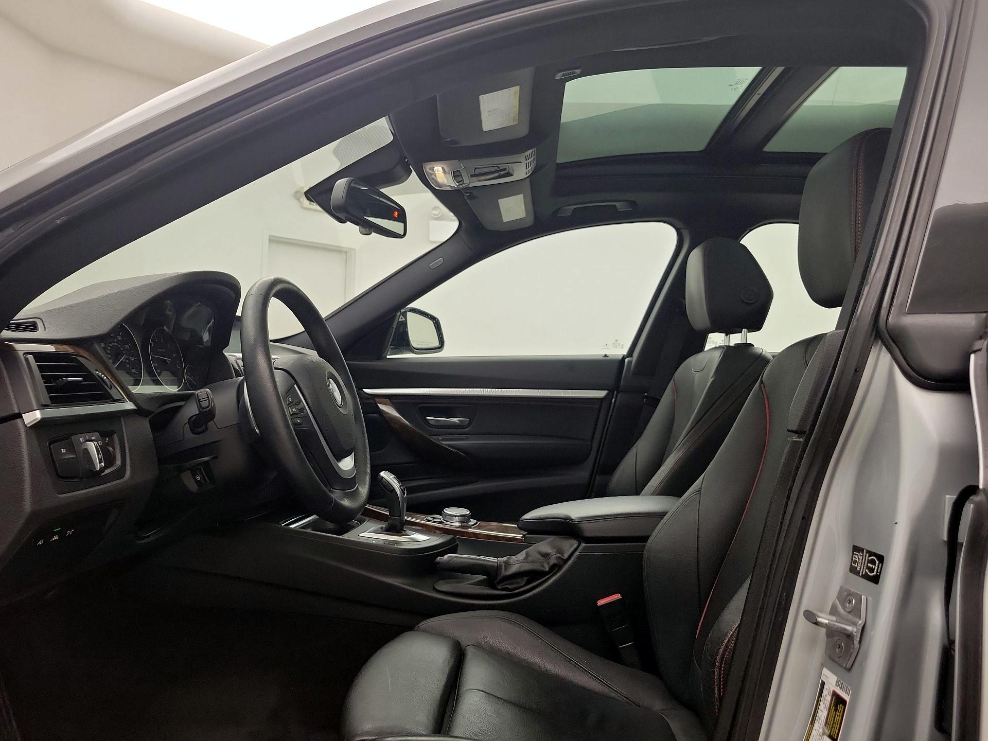 Thumbnail: 2015 BMW 3 Series - 20