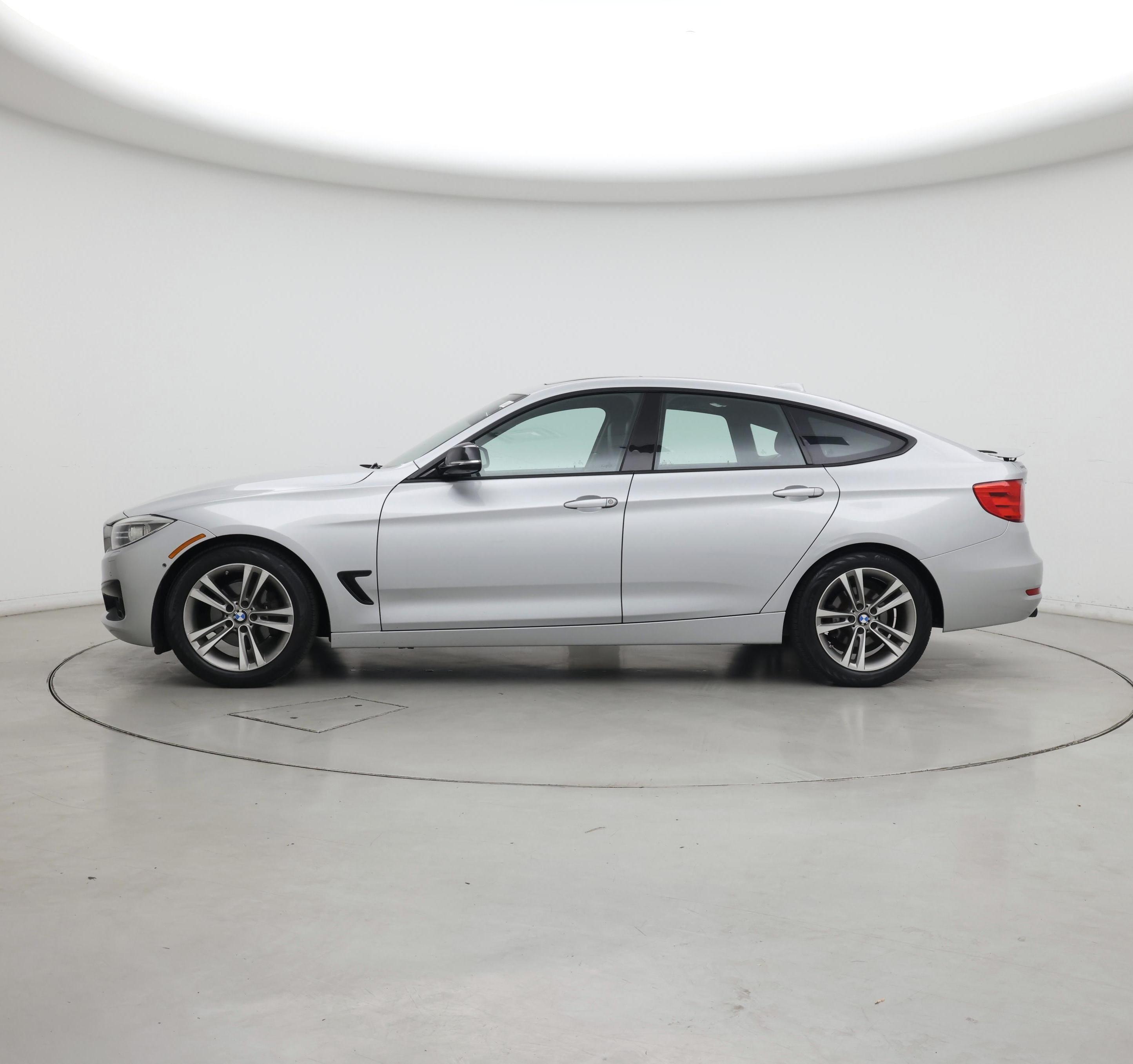 Thumbnail: 2015 BMW 3 Series - 3