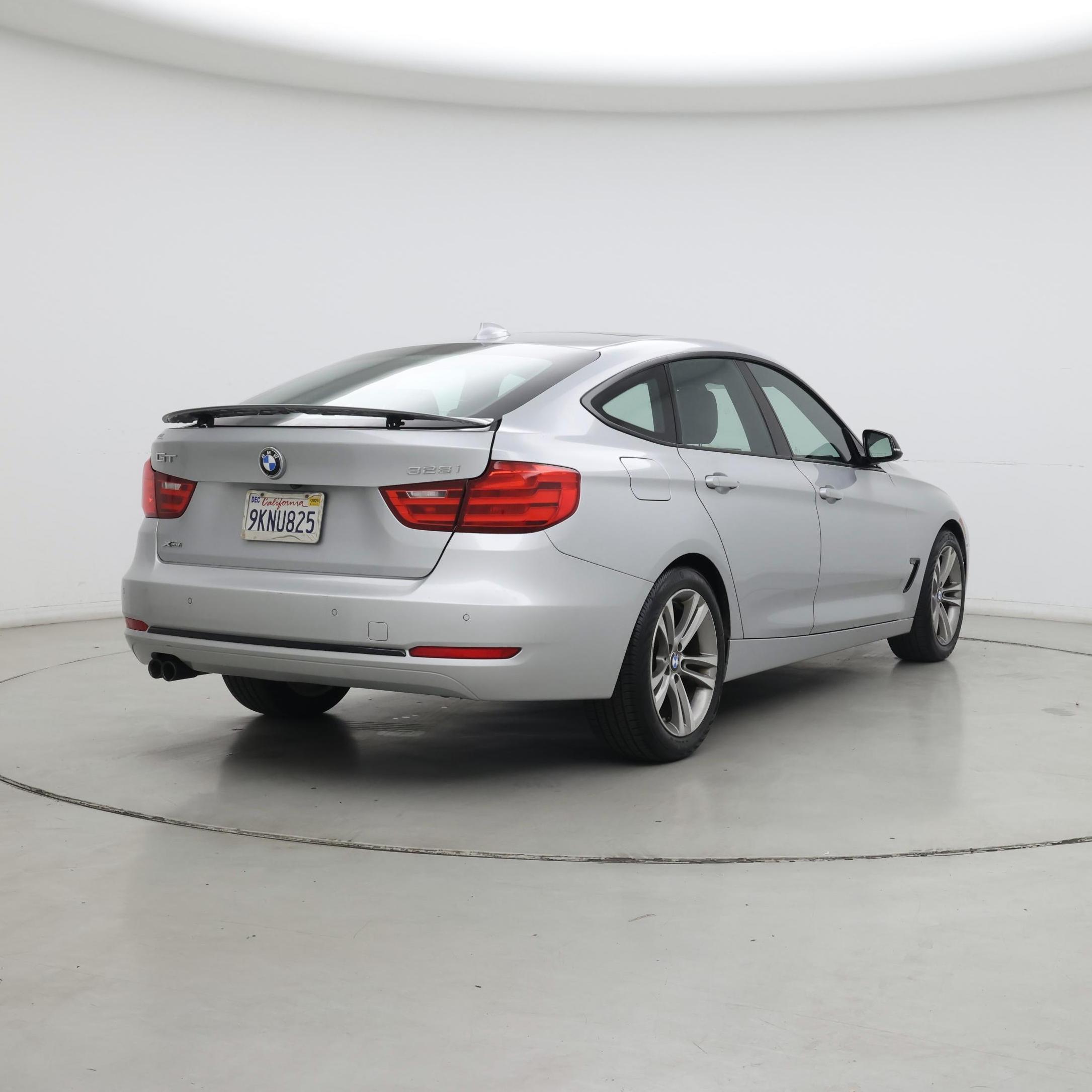 Thumbnail: 2015 BMW 3 Series - 8