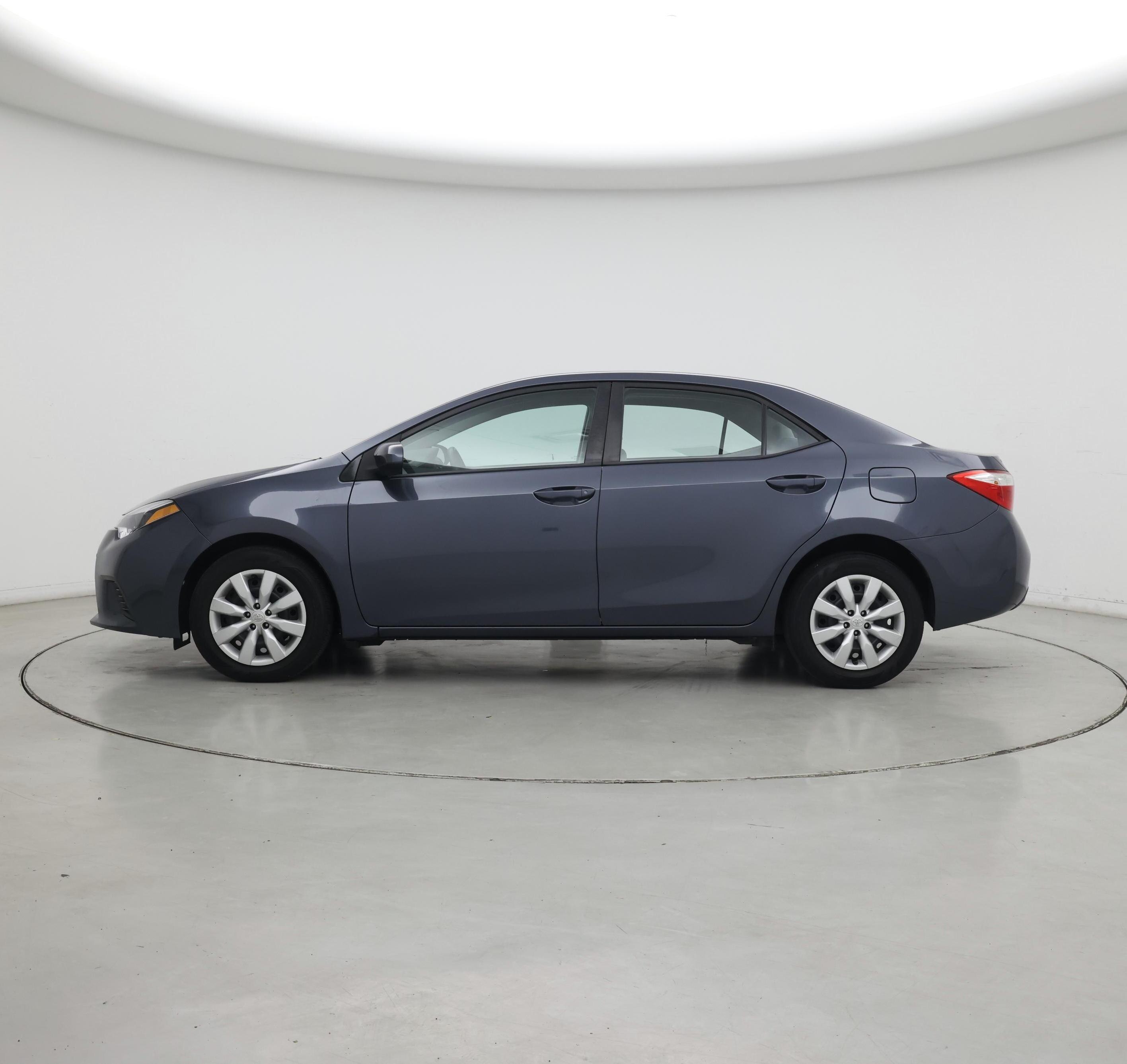 Thumbnail: 2015 Toyota Corolla - 3