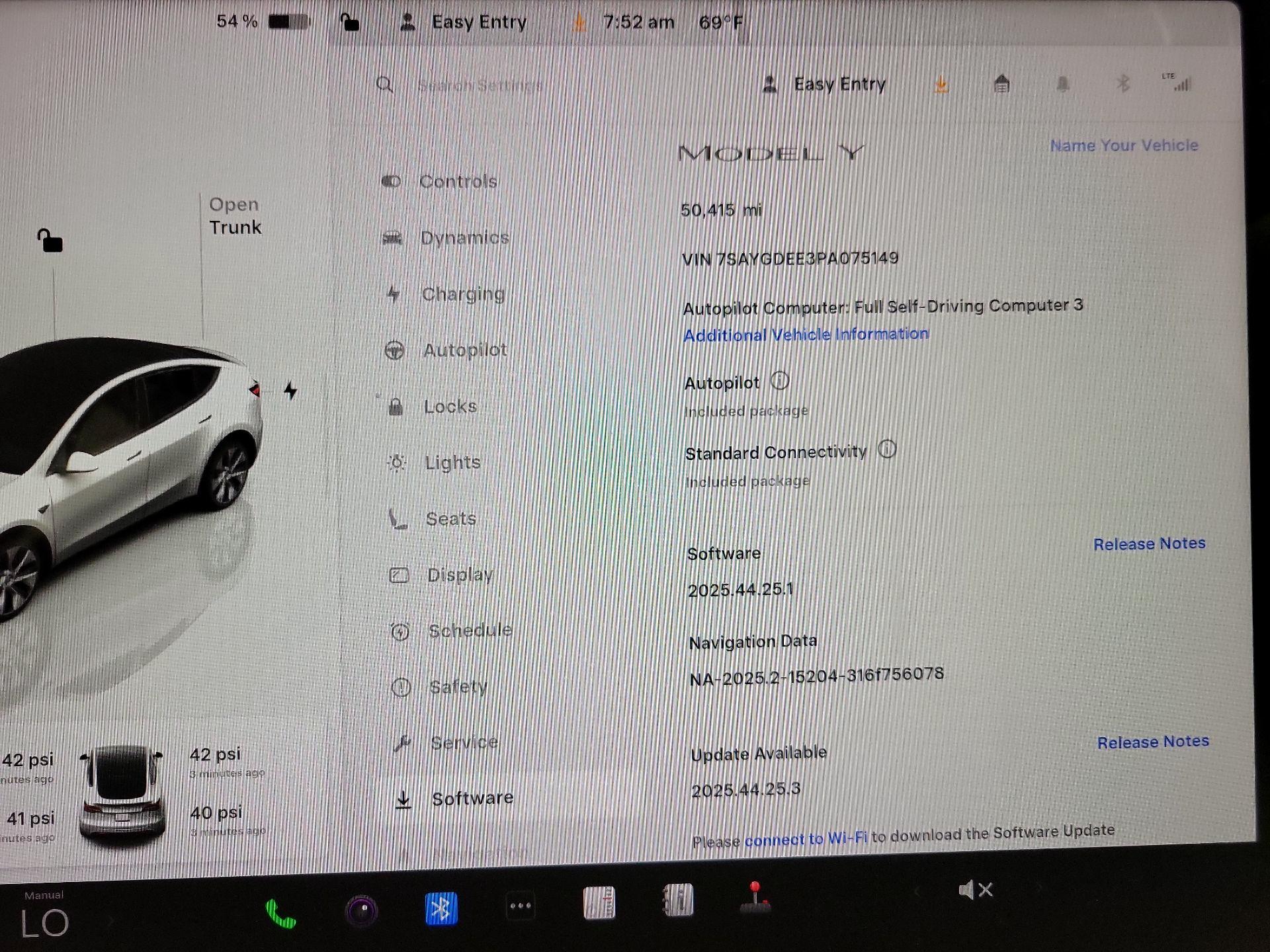 Thumbnail: 2023 Tesla Model Y - 13
