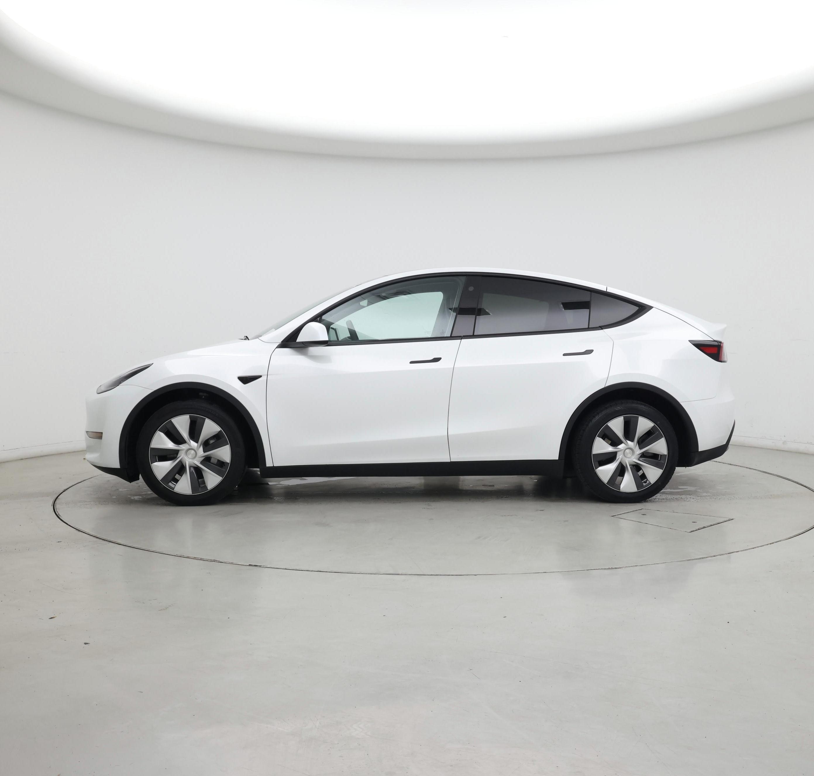 Thumbnail: 2023 Tesla Model Y - 3