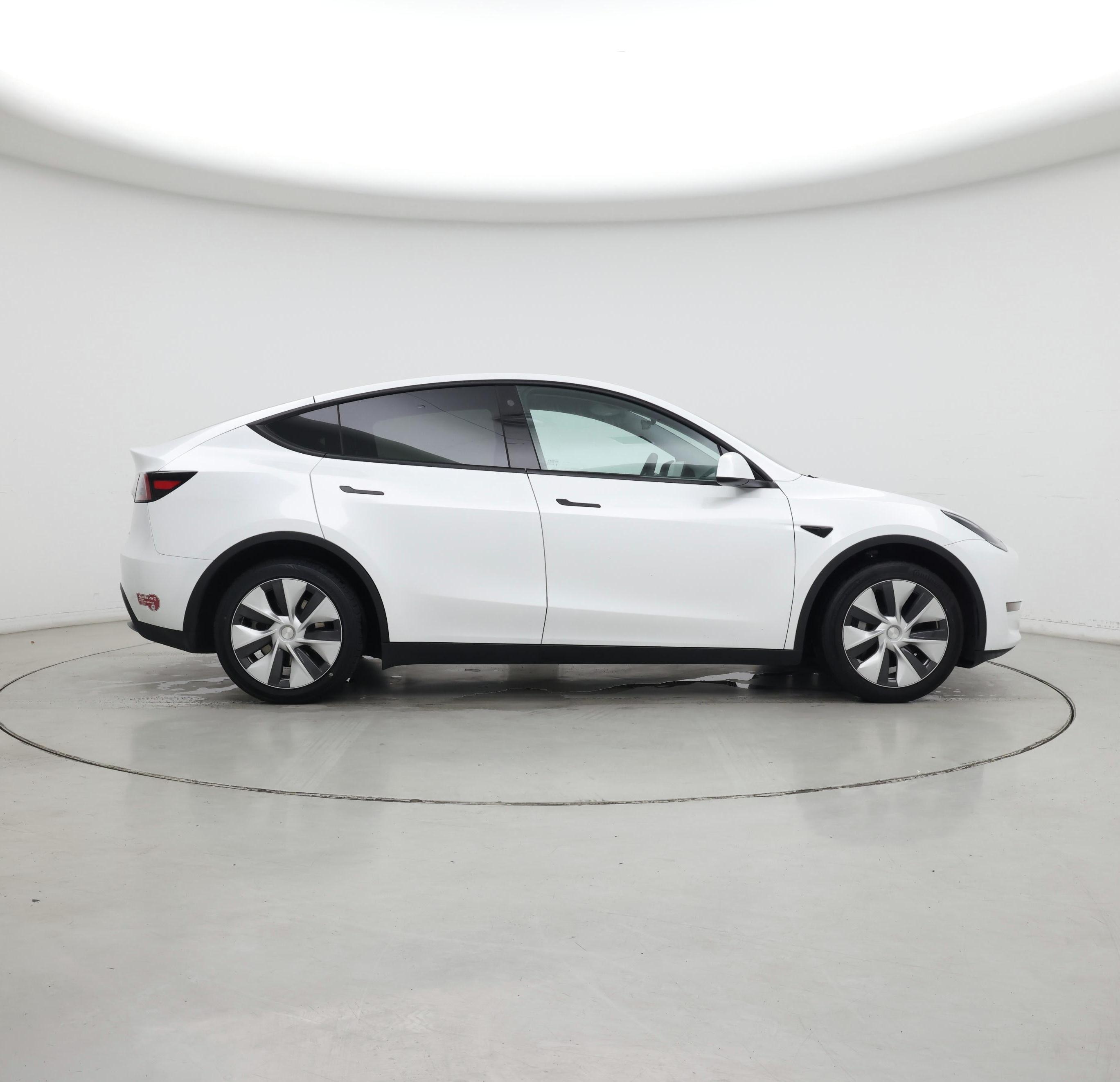 Thumbnail: 2023 Tesla Model Y - 7