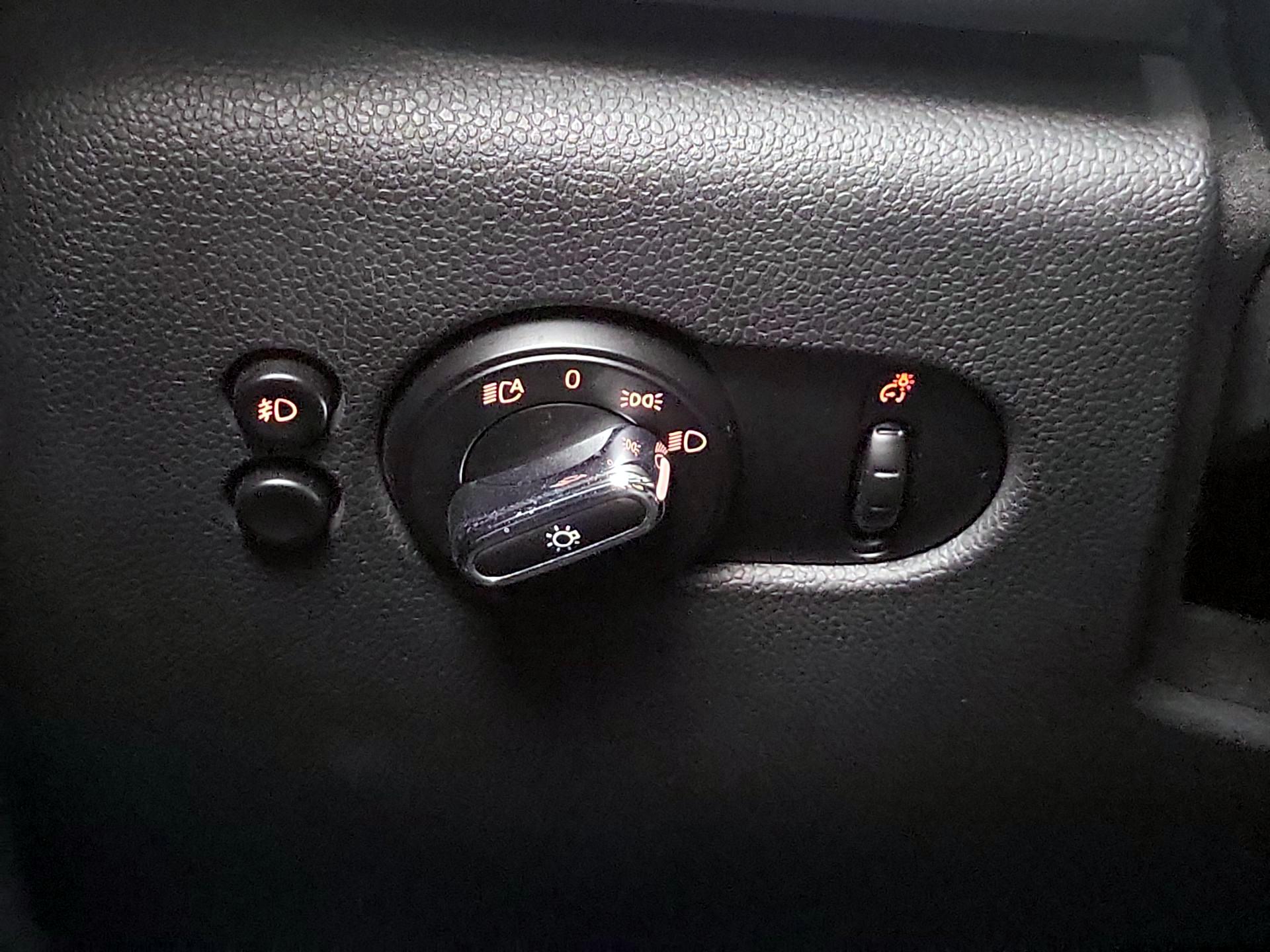 Thumbnail: 2017 MINI Cooper Hardtop - 13