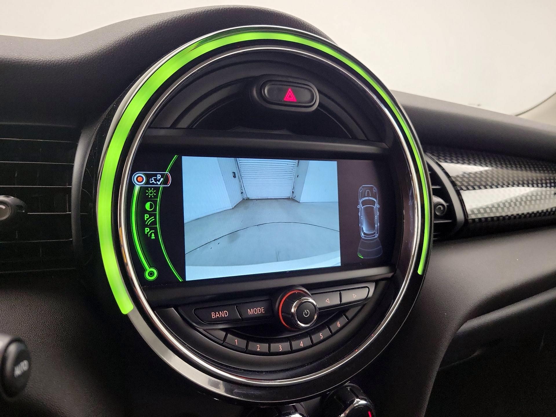 Thumbnail: 2017 MINI Cooper Hardtop - 15