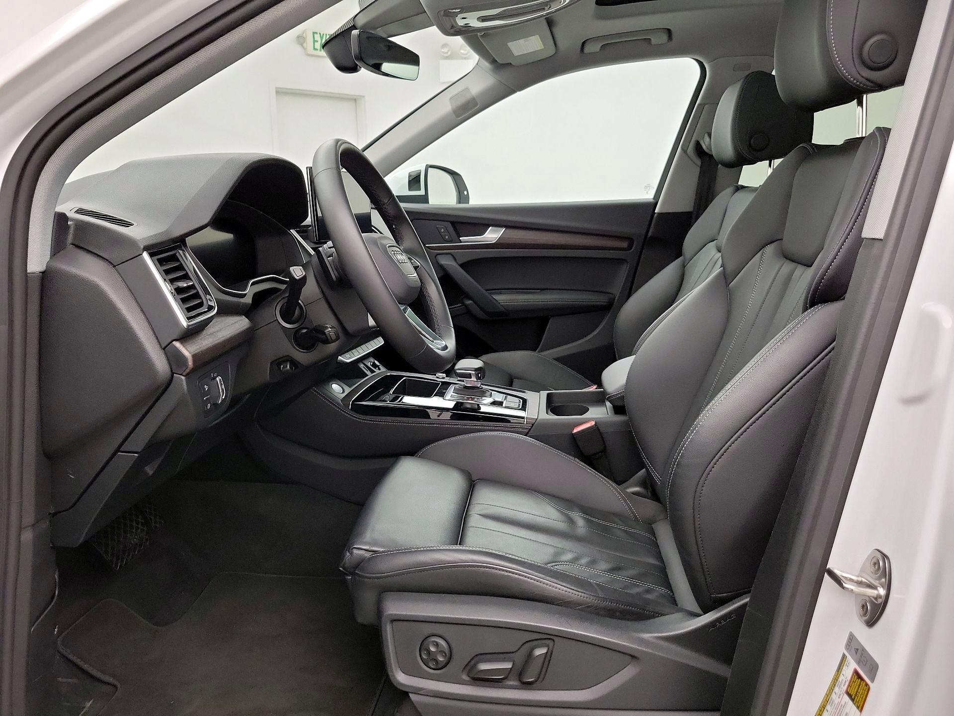 Thumbnail: 2024 Audi Q5 - 11