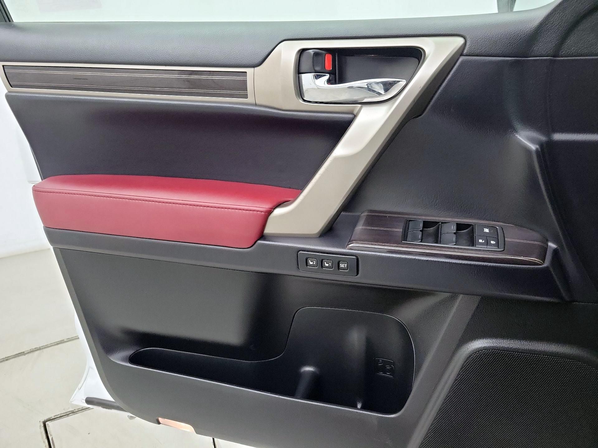 Thumbnail: 2020 Lexus GX - 12