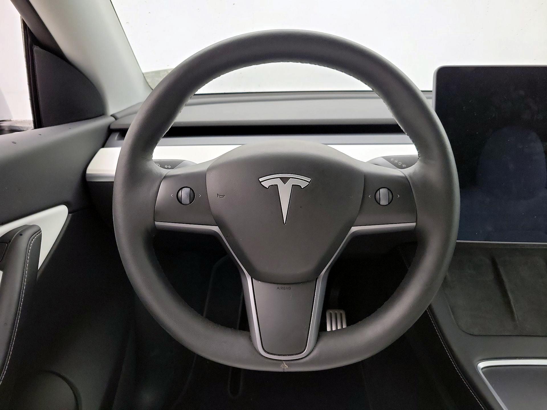 Thumbnail: 2022 Tesla Model Y - 10