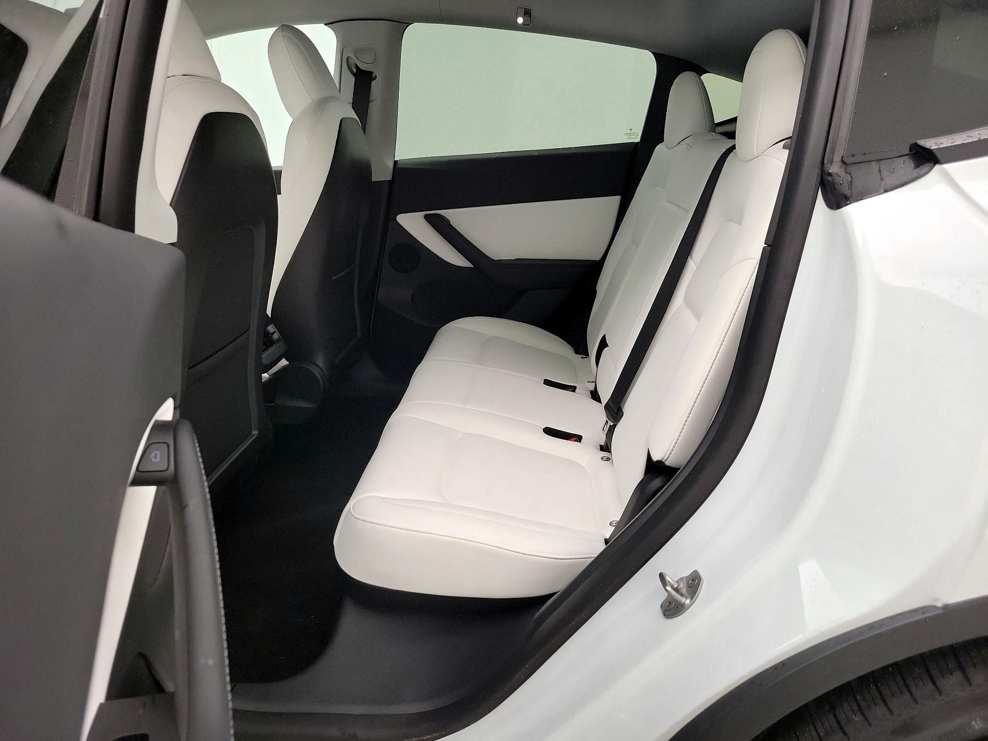 Thumbnail: 2022 Tesla Model Y - 19