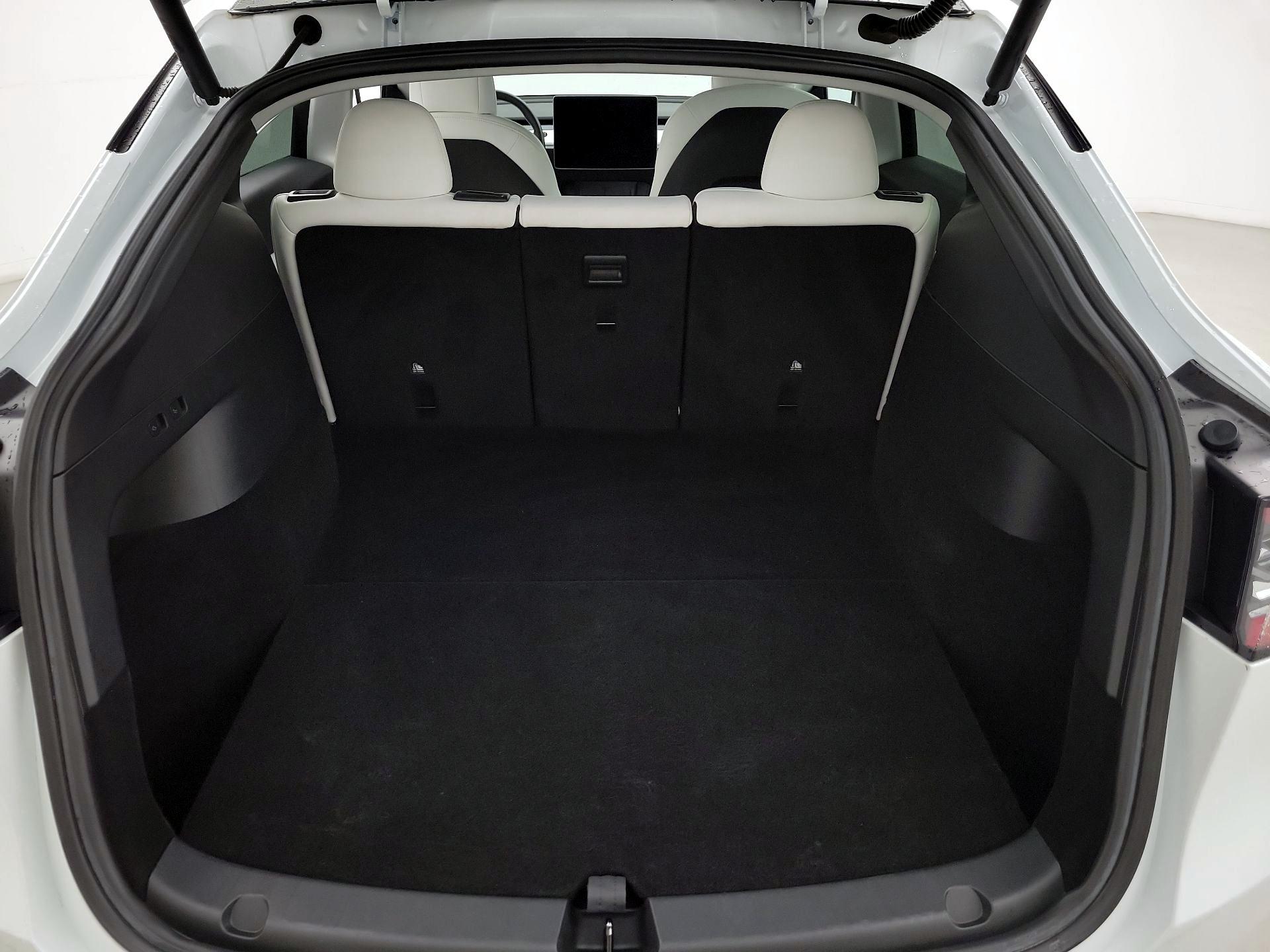 Thumbnail: 2022 Tesla Model Y - 20