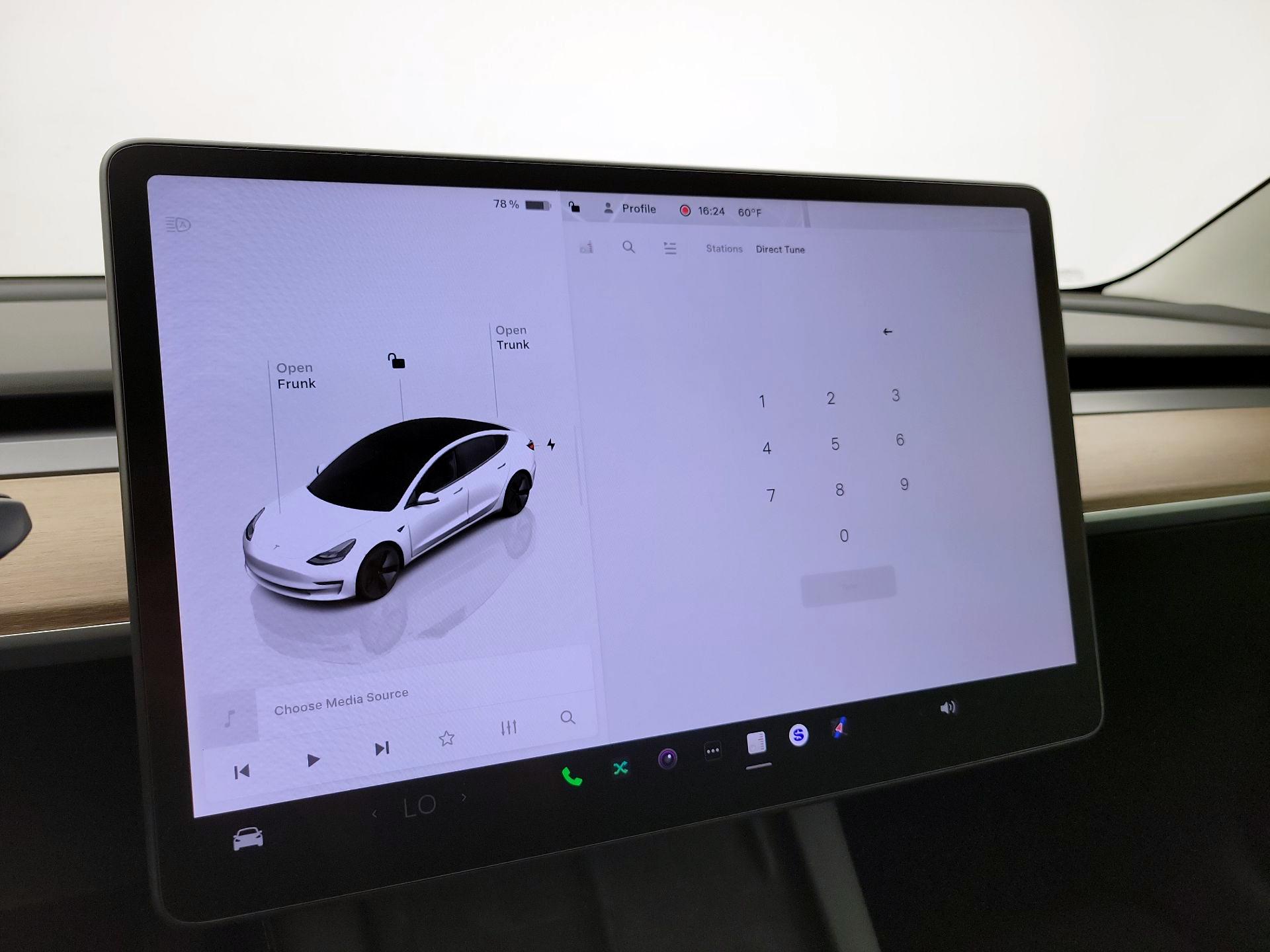 Thumbnail: 2023 Tesla Model 3 - 15