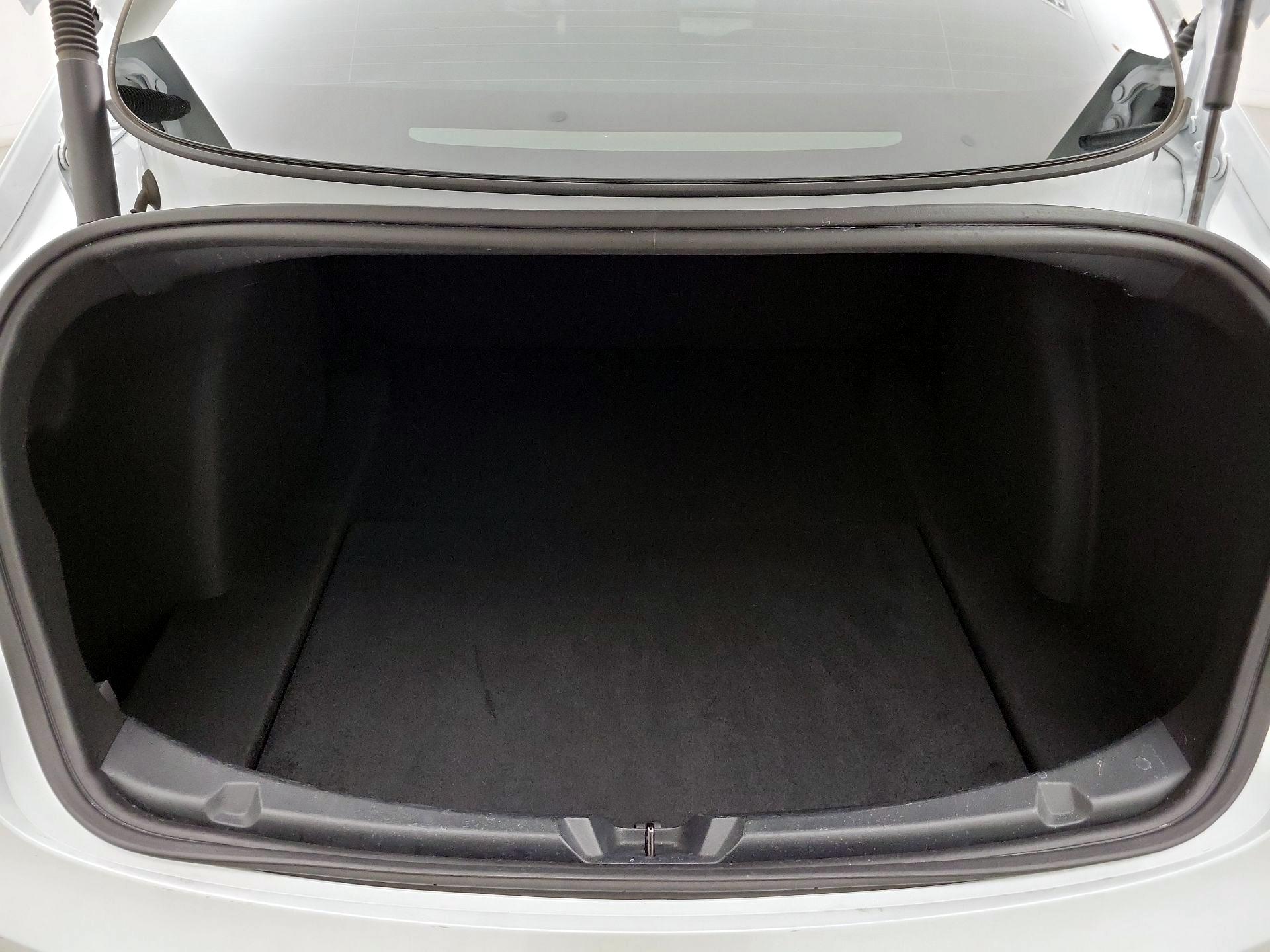 Thumbnail: 2023 Tesla Model 3 - 19