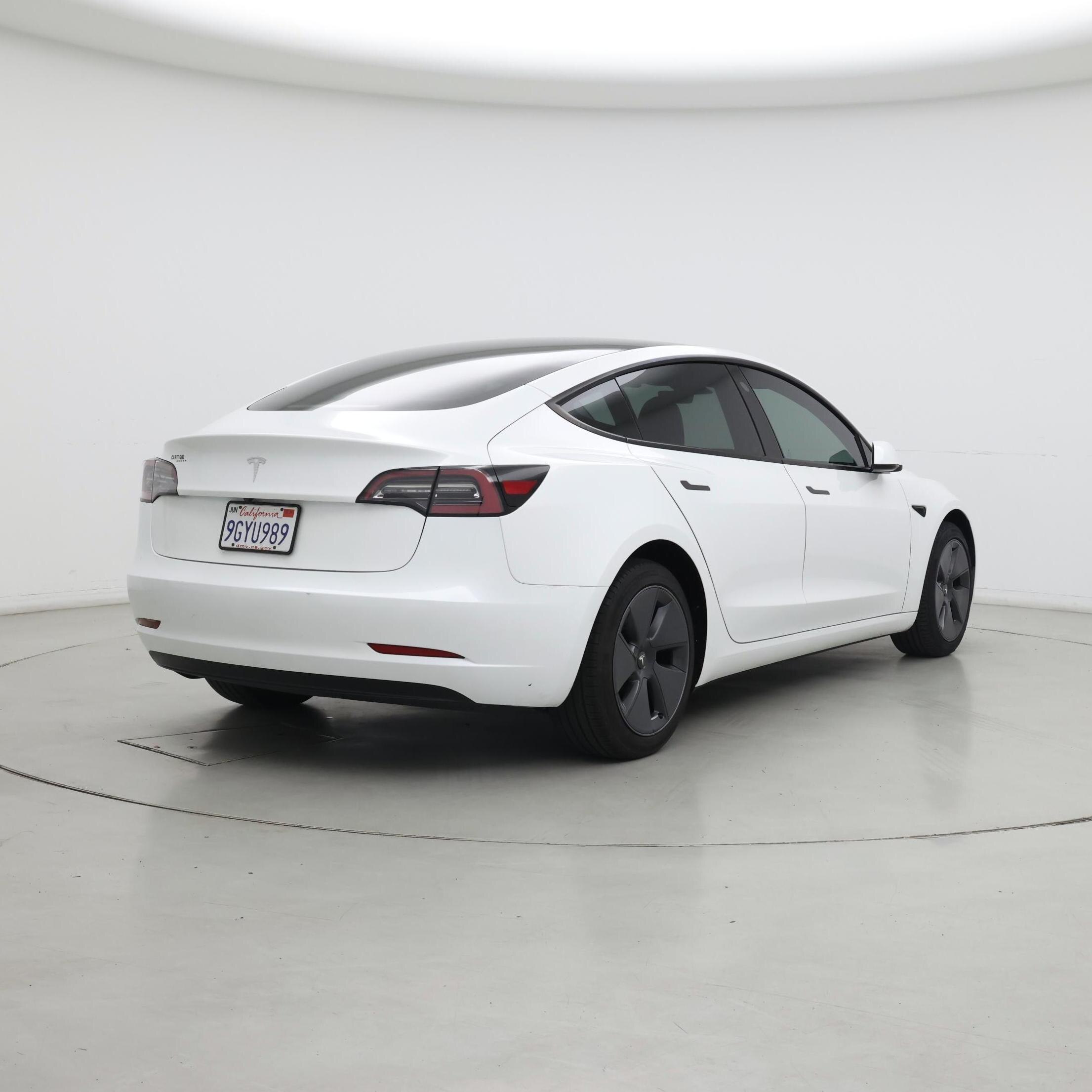 Thumbnail: 2023 Tesla Model 3 - 8