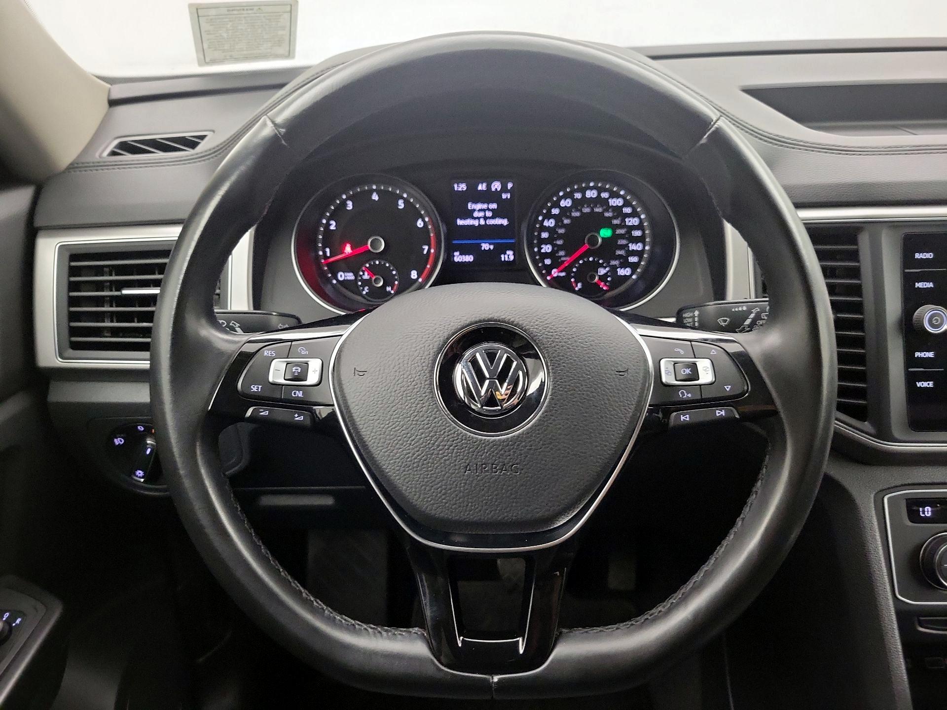 Thumbnail: 2018 Volkswagen Atlas - 10