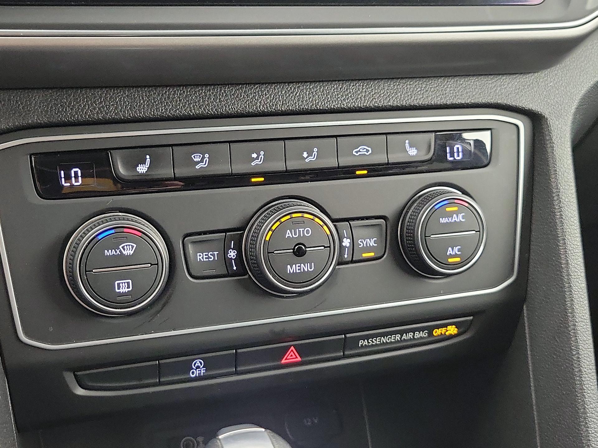 Thumbnail: 2018 Volkswagen Atlas - 16