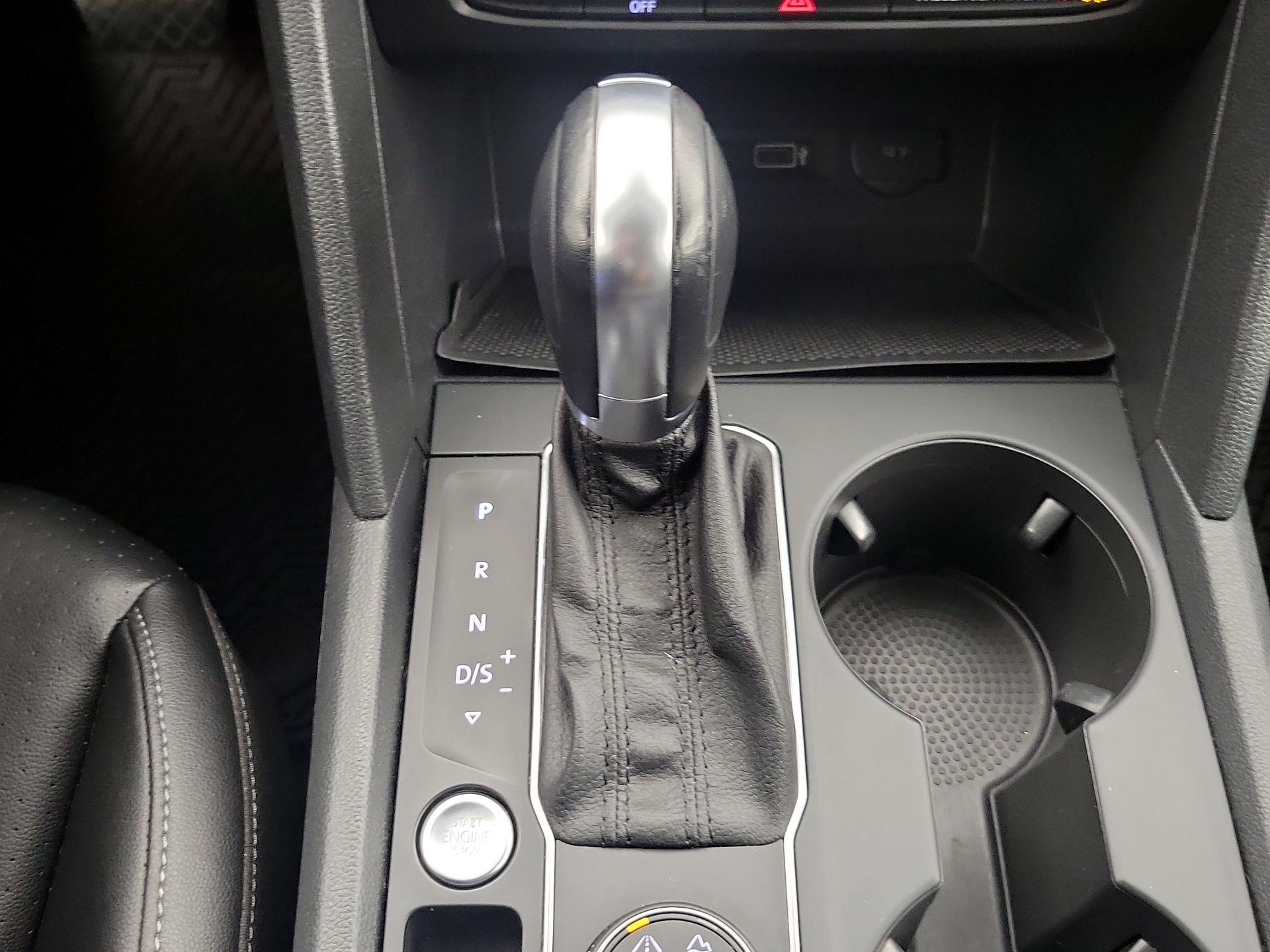 Thumbnail: 2018 Volkswagen Atlas - 17