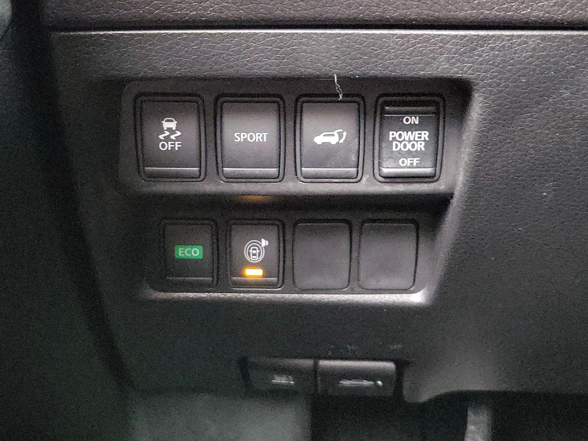 Thumbnail: 2016 Nissan Rogue - 13