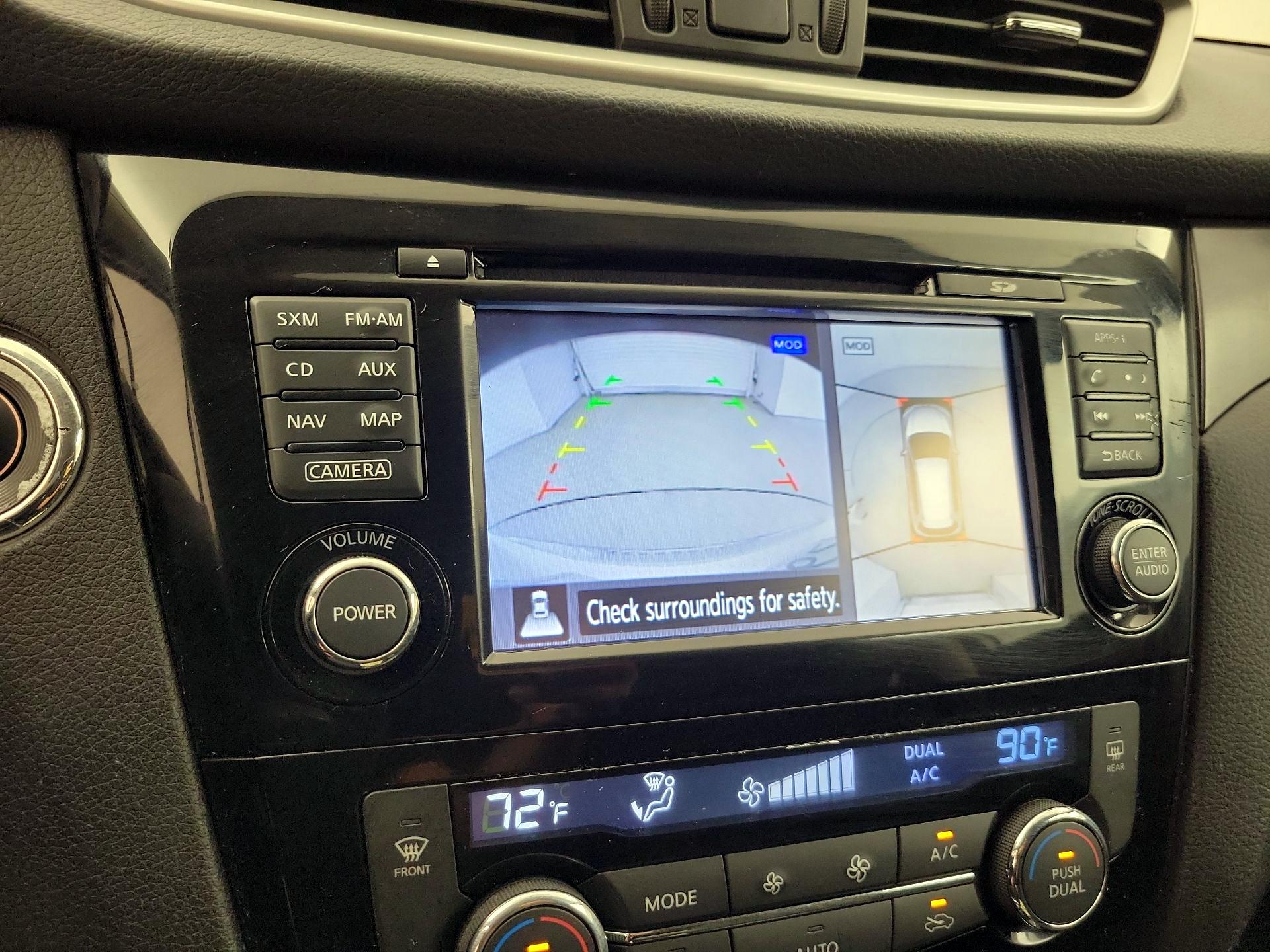 Thumbnail: 2016 Nissan Rogue - 15