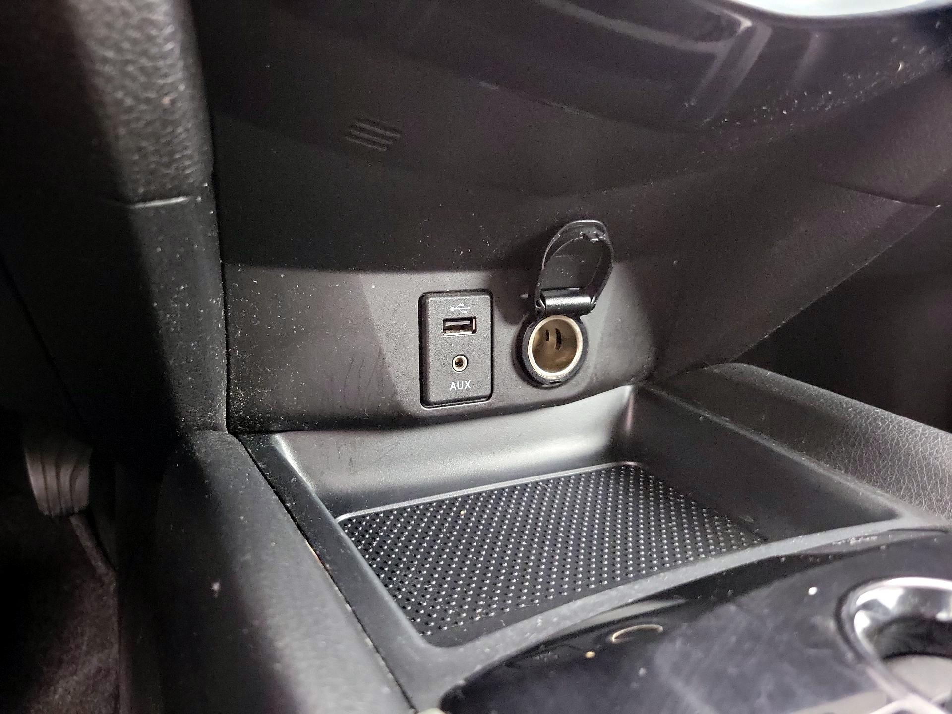 Thumbnail: 2016 Nissan Rogue - 19