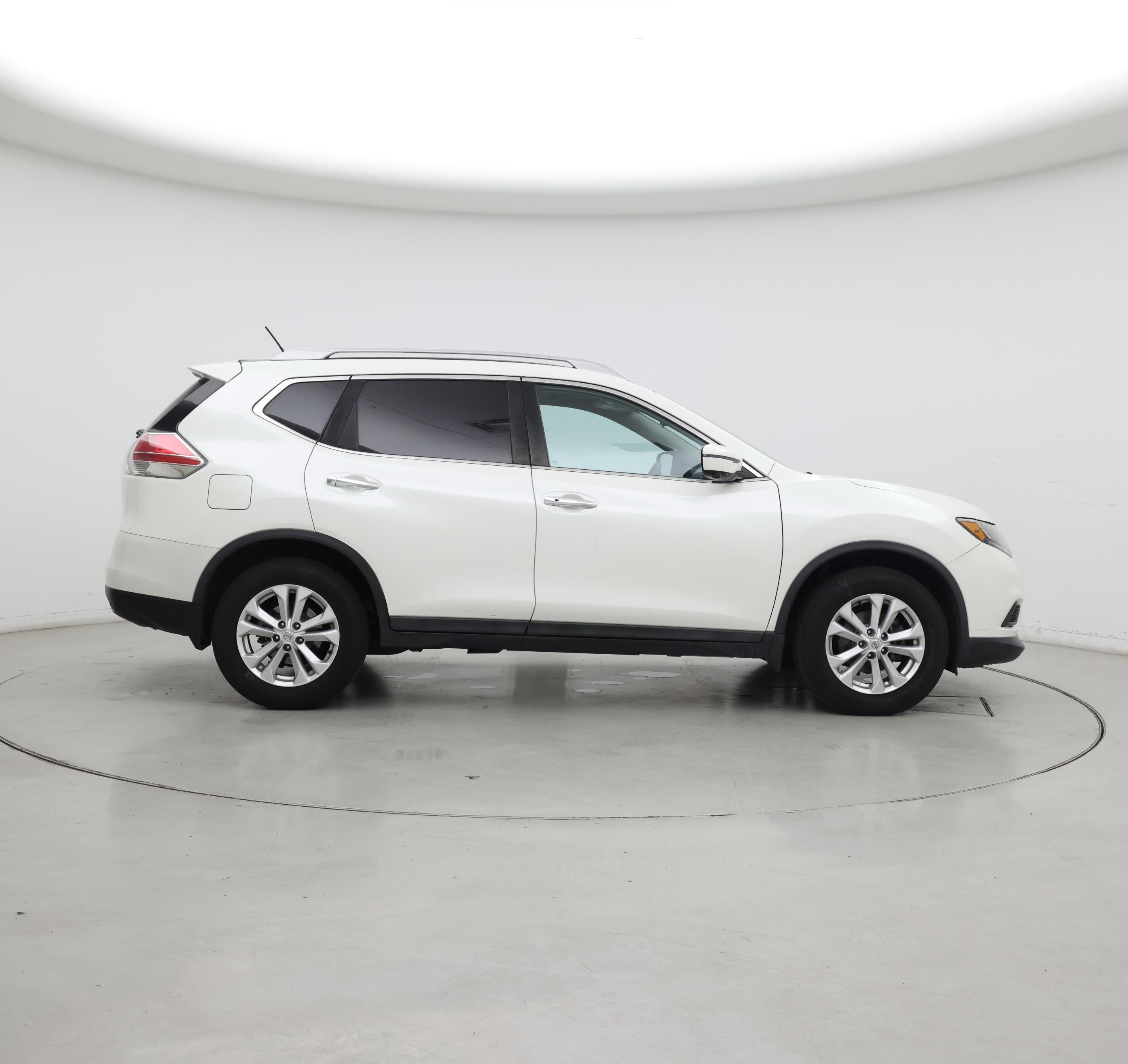 Thumbnail: 2016 Nissan Rogue - 7